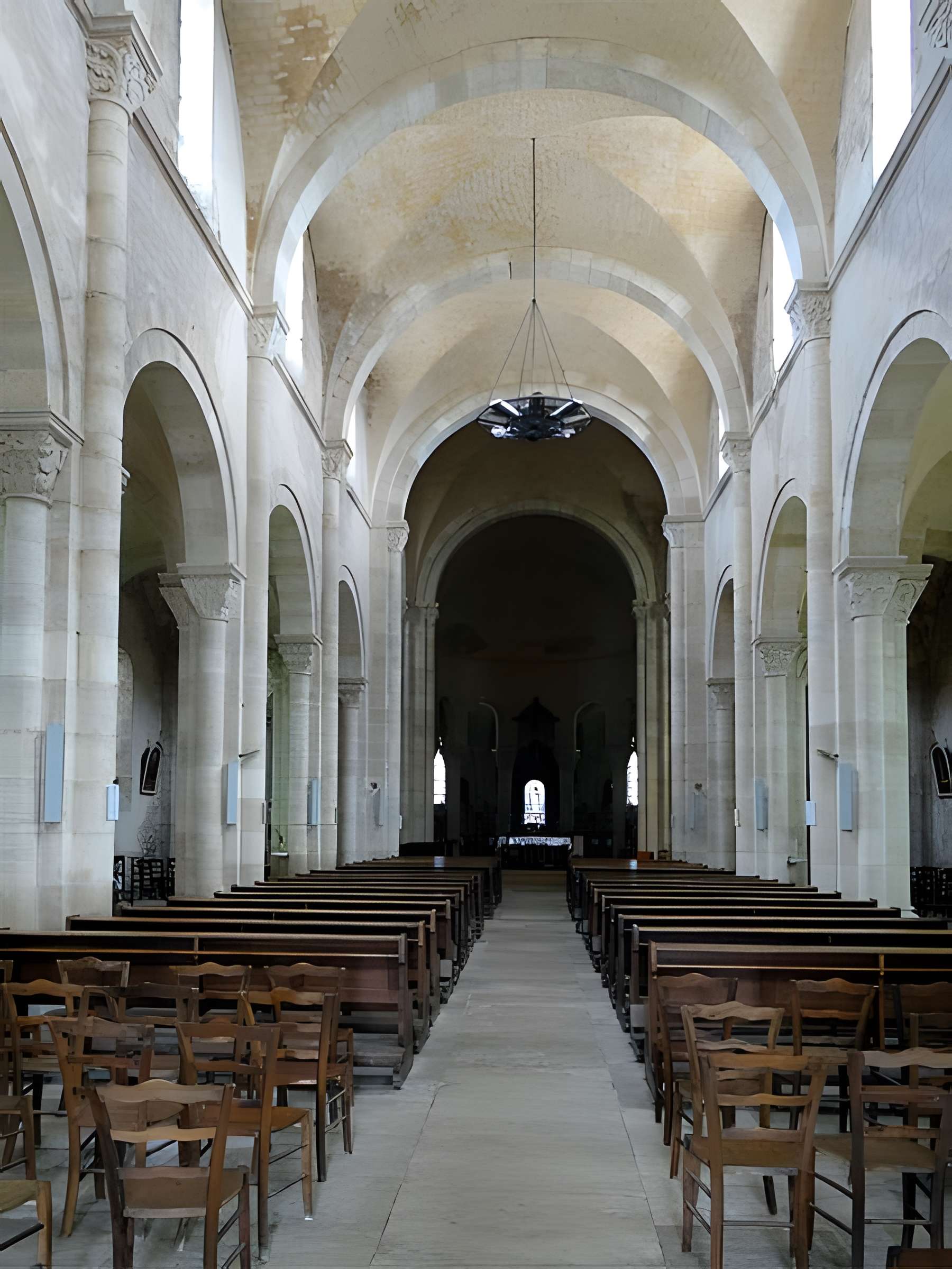Église Saint-Alban de Lormes