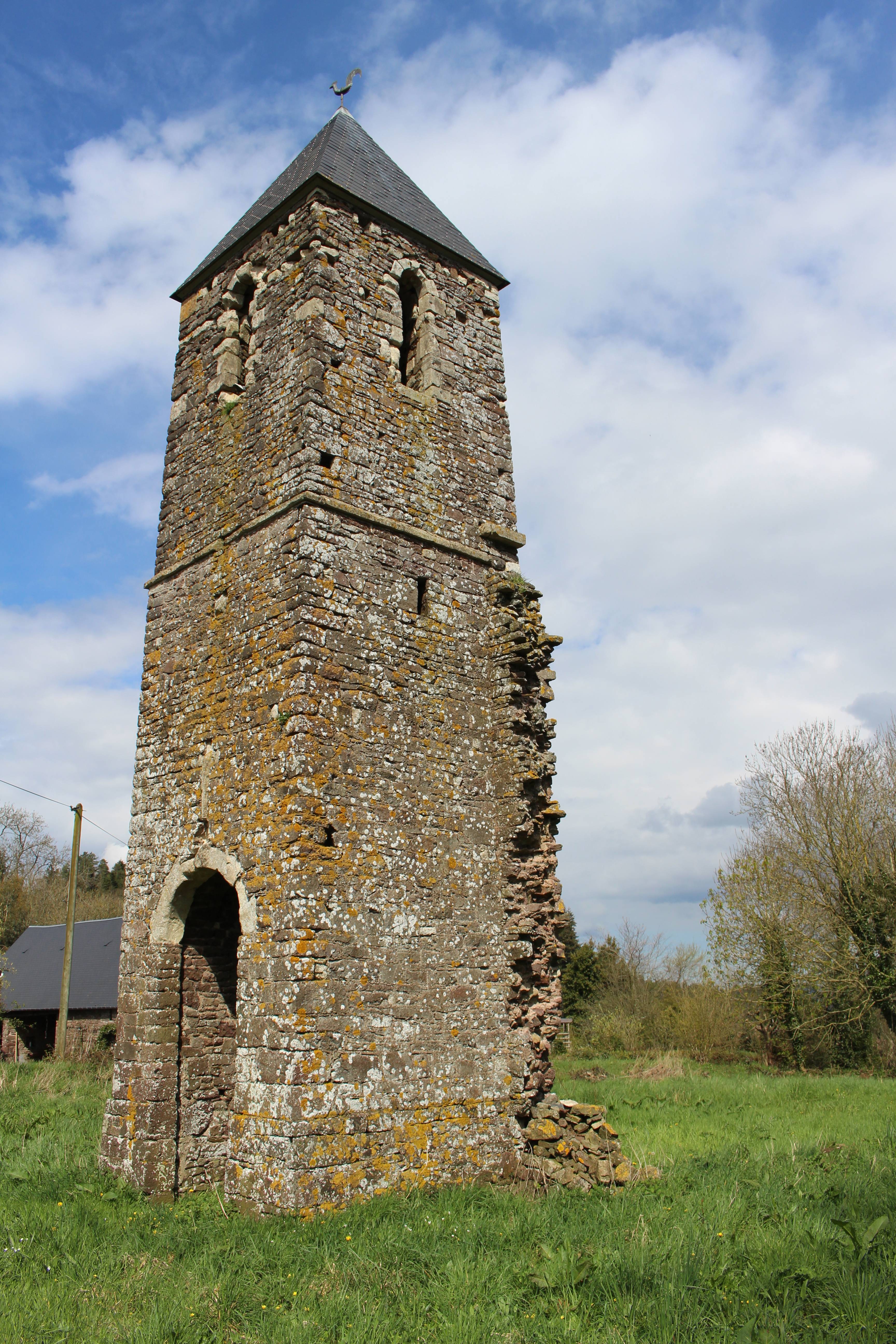 Photo de Former church Georges de Placy-Montaigu