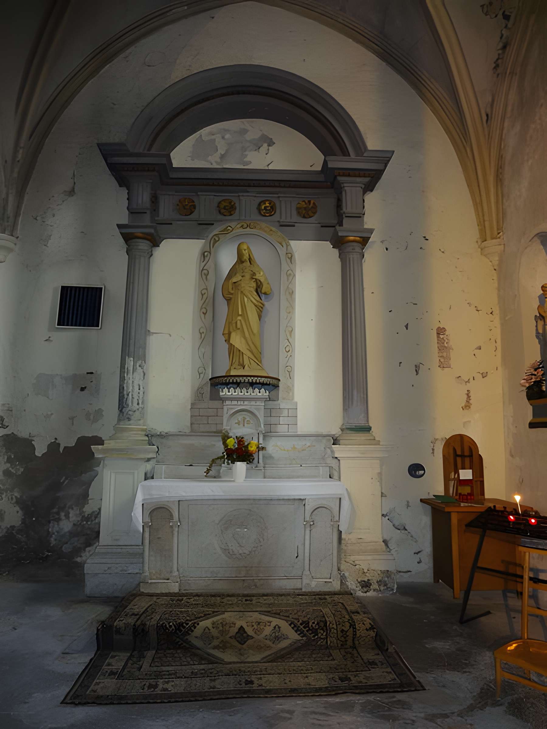 Église Saint-André de Mane