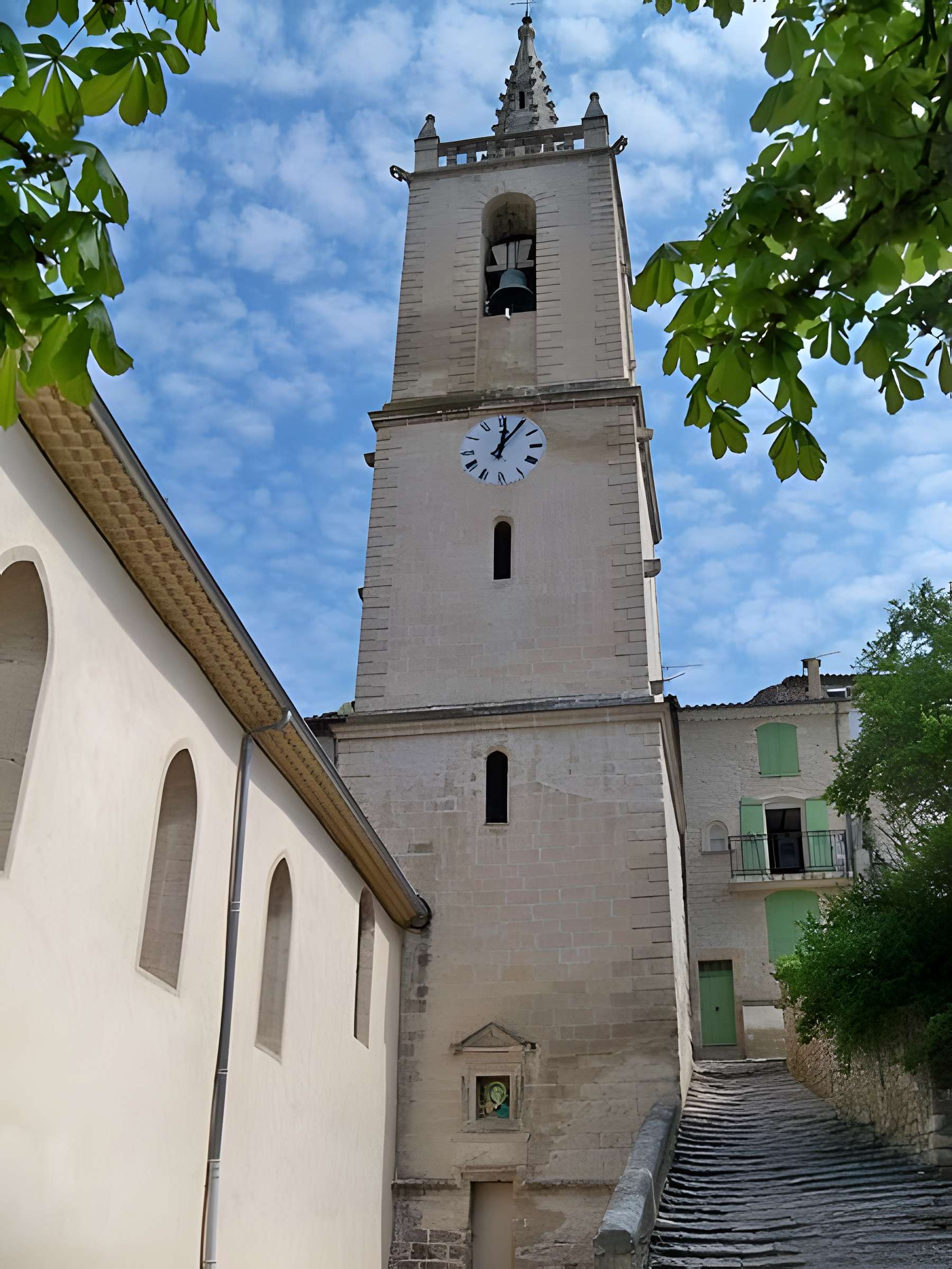Église Saint-André de Mane
