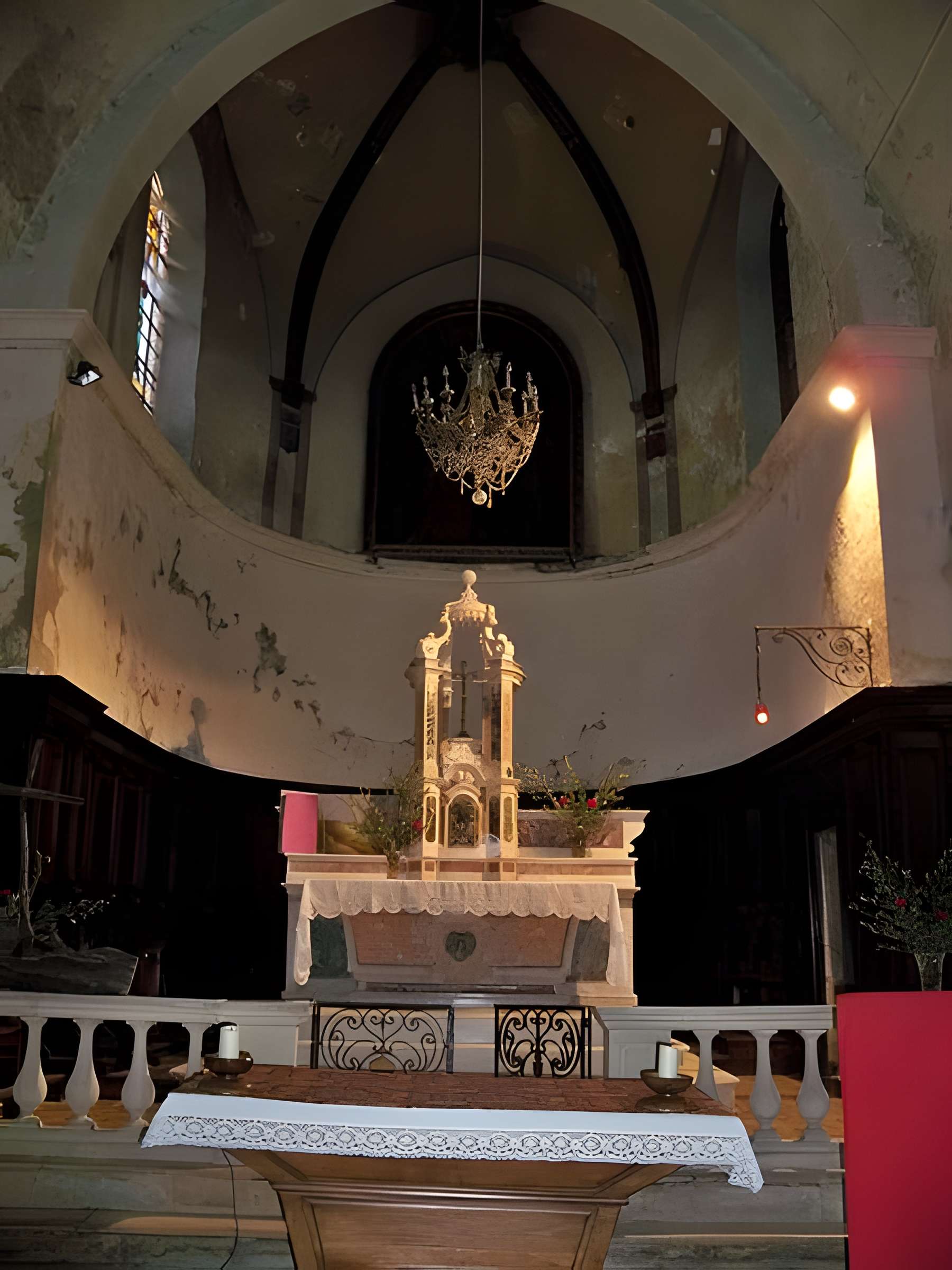 Église Saint-André de Mane