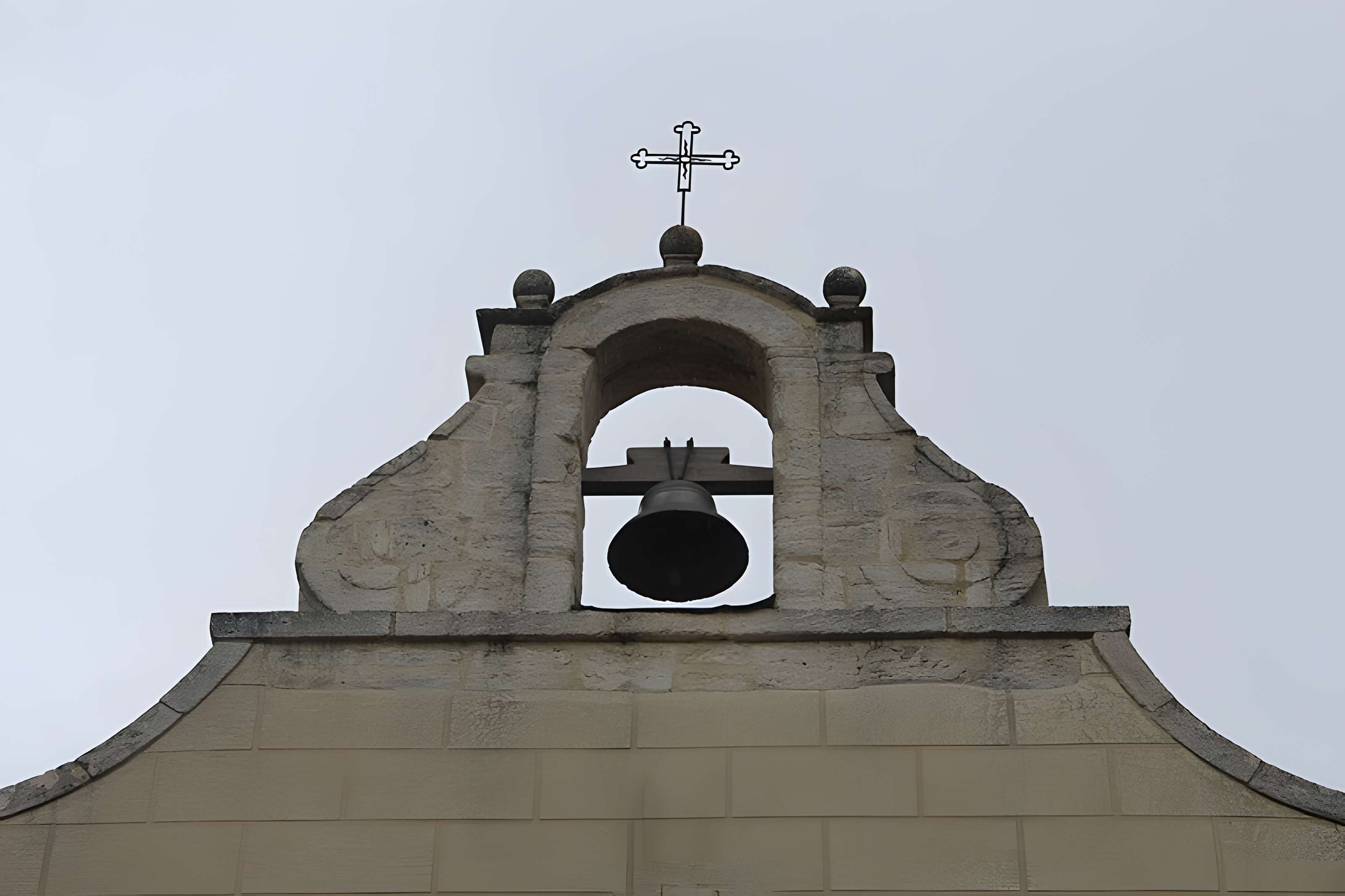 Église Saint-André de Mane