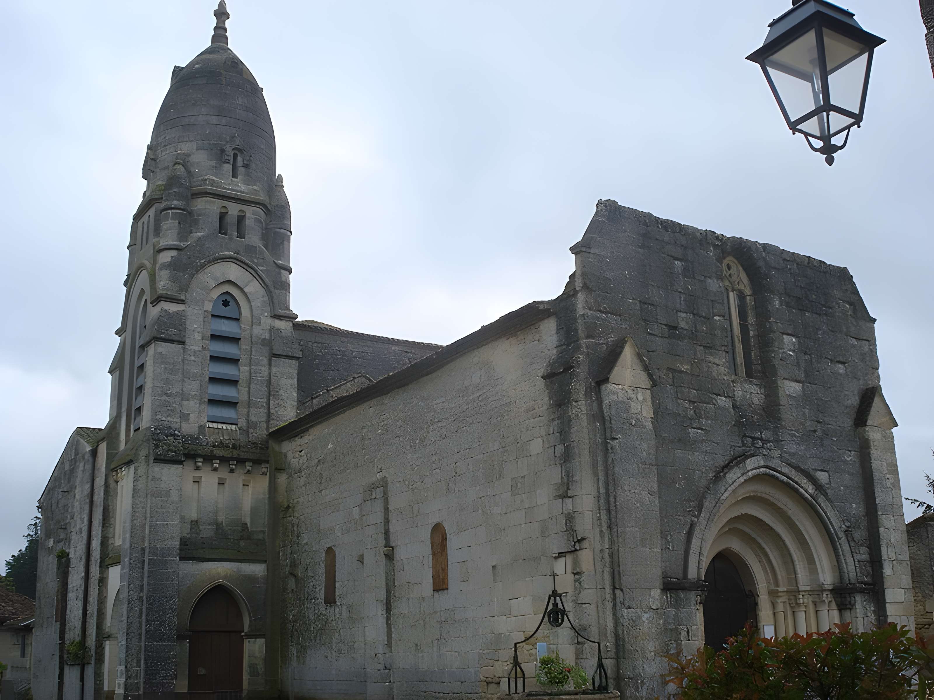 Église Saint-André de Pellegrue