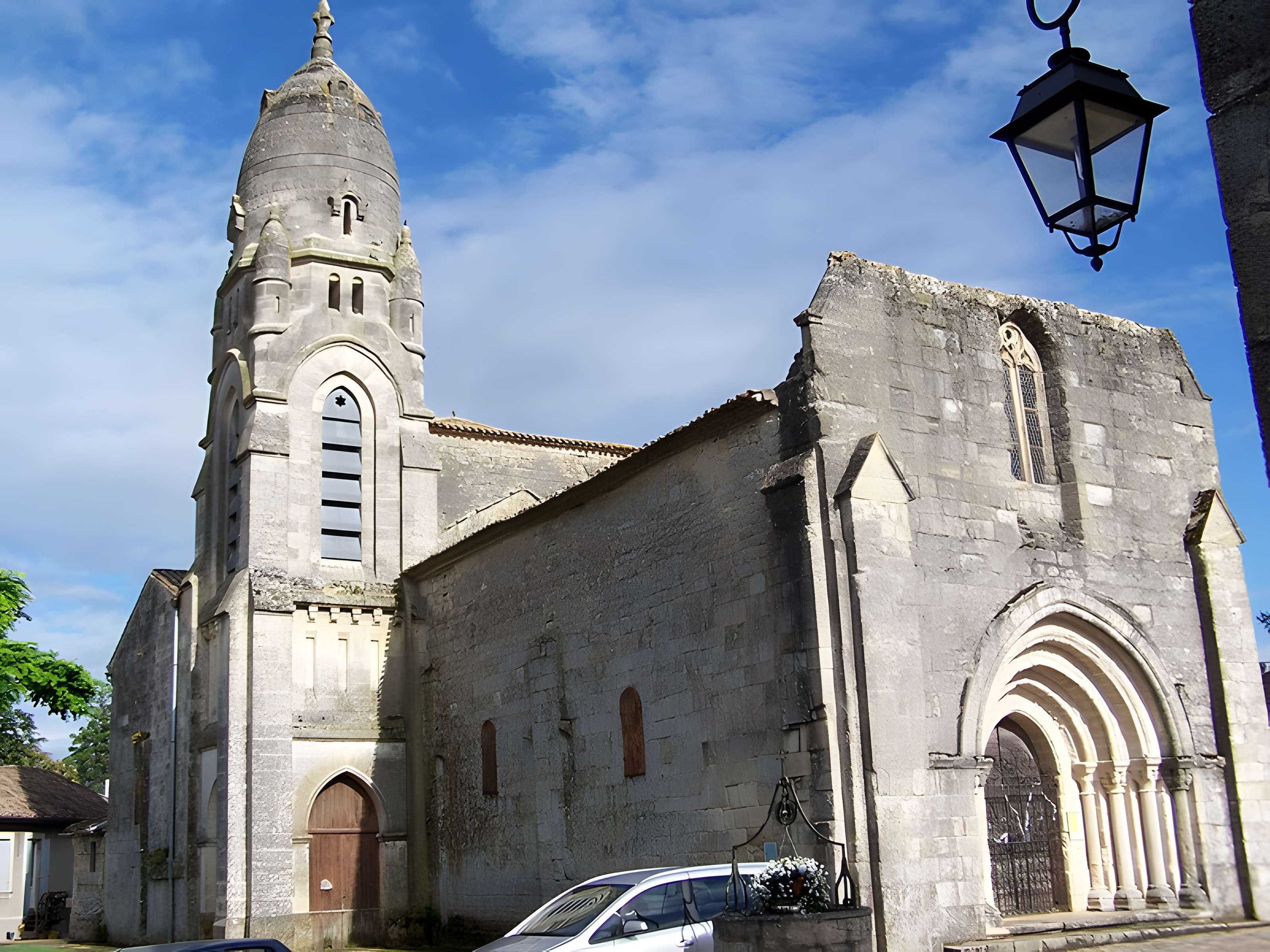 Église Saint-André de Pellegrue