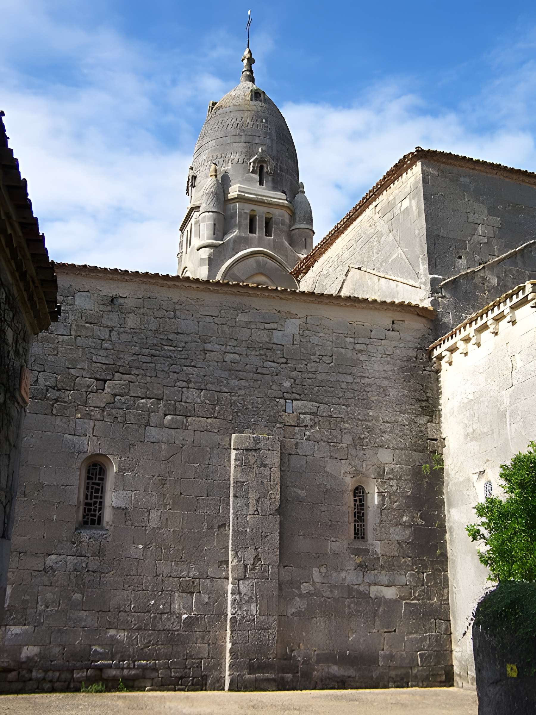 Église Saint-André de Pellegrue