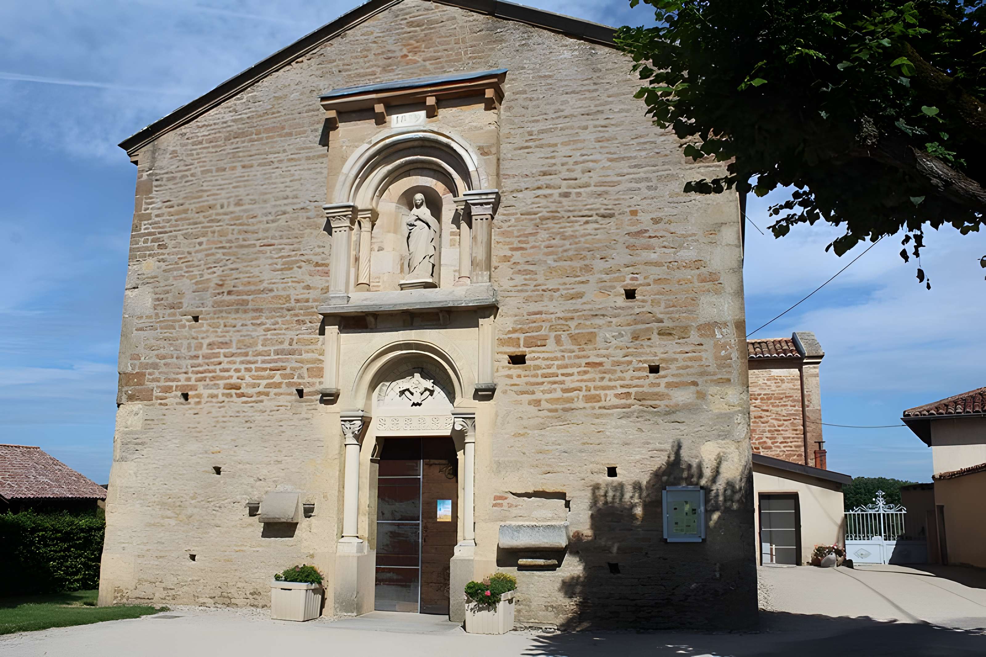 Église Saint-André de Saint-André-d'Huiriat