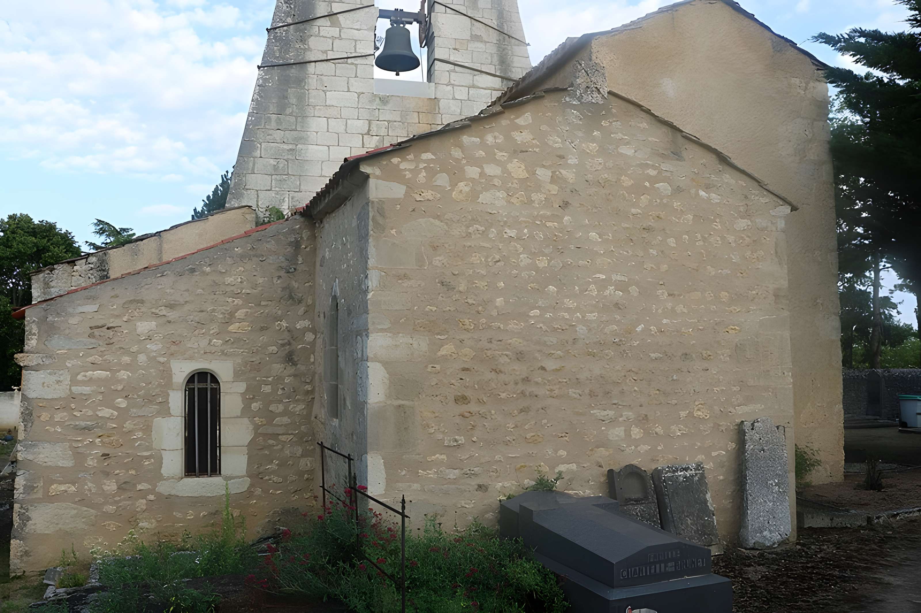 Église Saint-André de Valignat