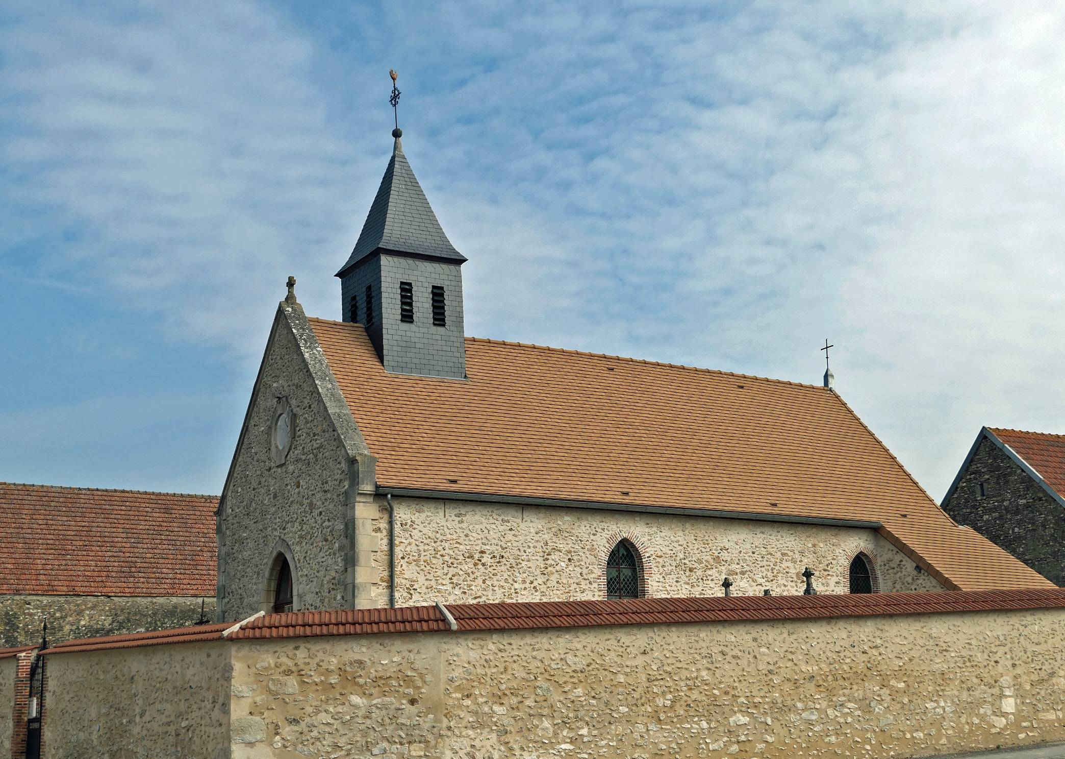 Photo de Chiesa di Saint-François-de-Sales di Courjeonnet