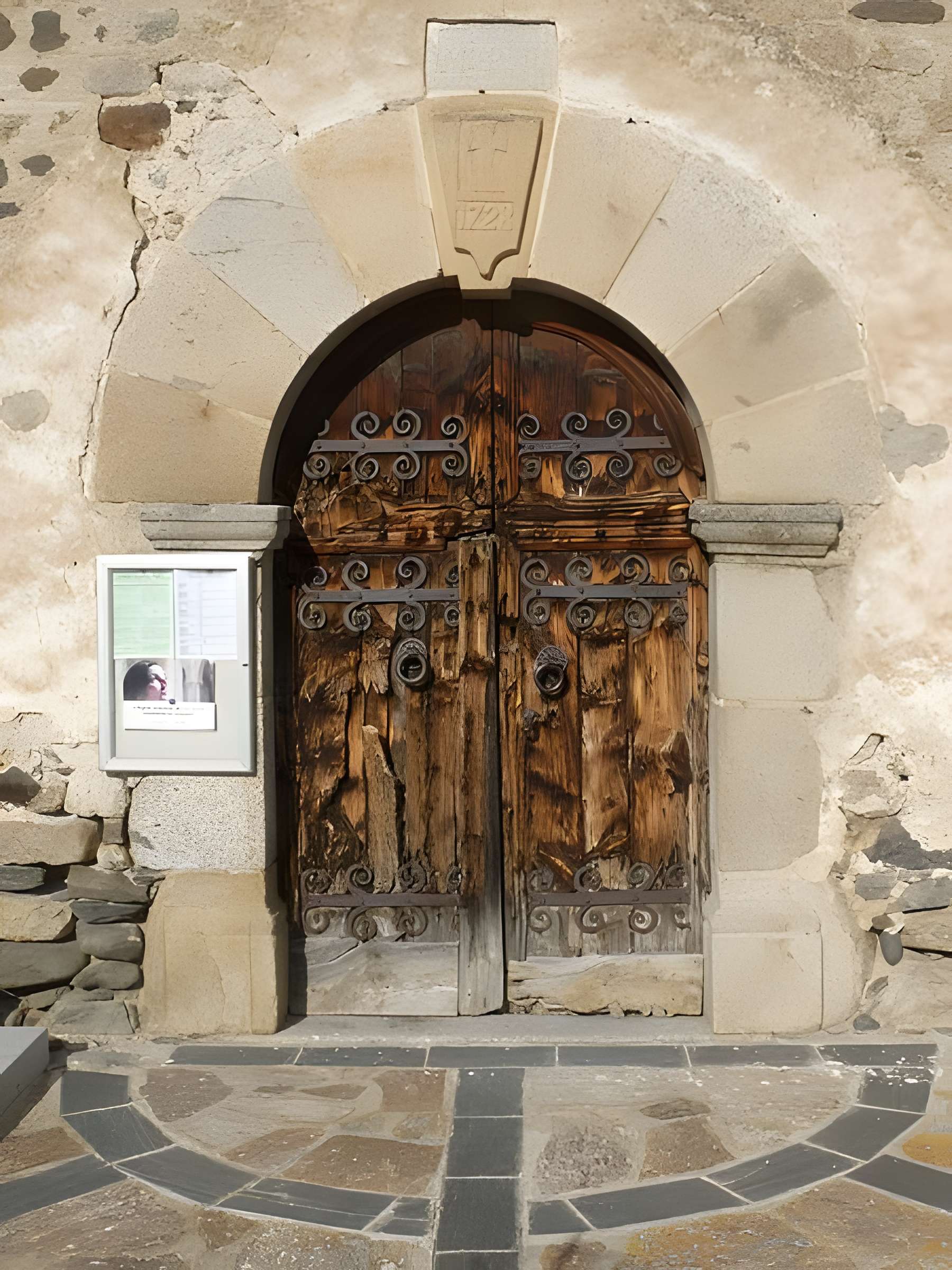 Église Saint-Assiscle et Sainte-Victoire d'Angoustrine-Villeneuve-des-Escaldes