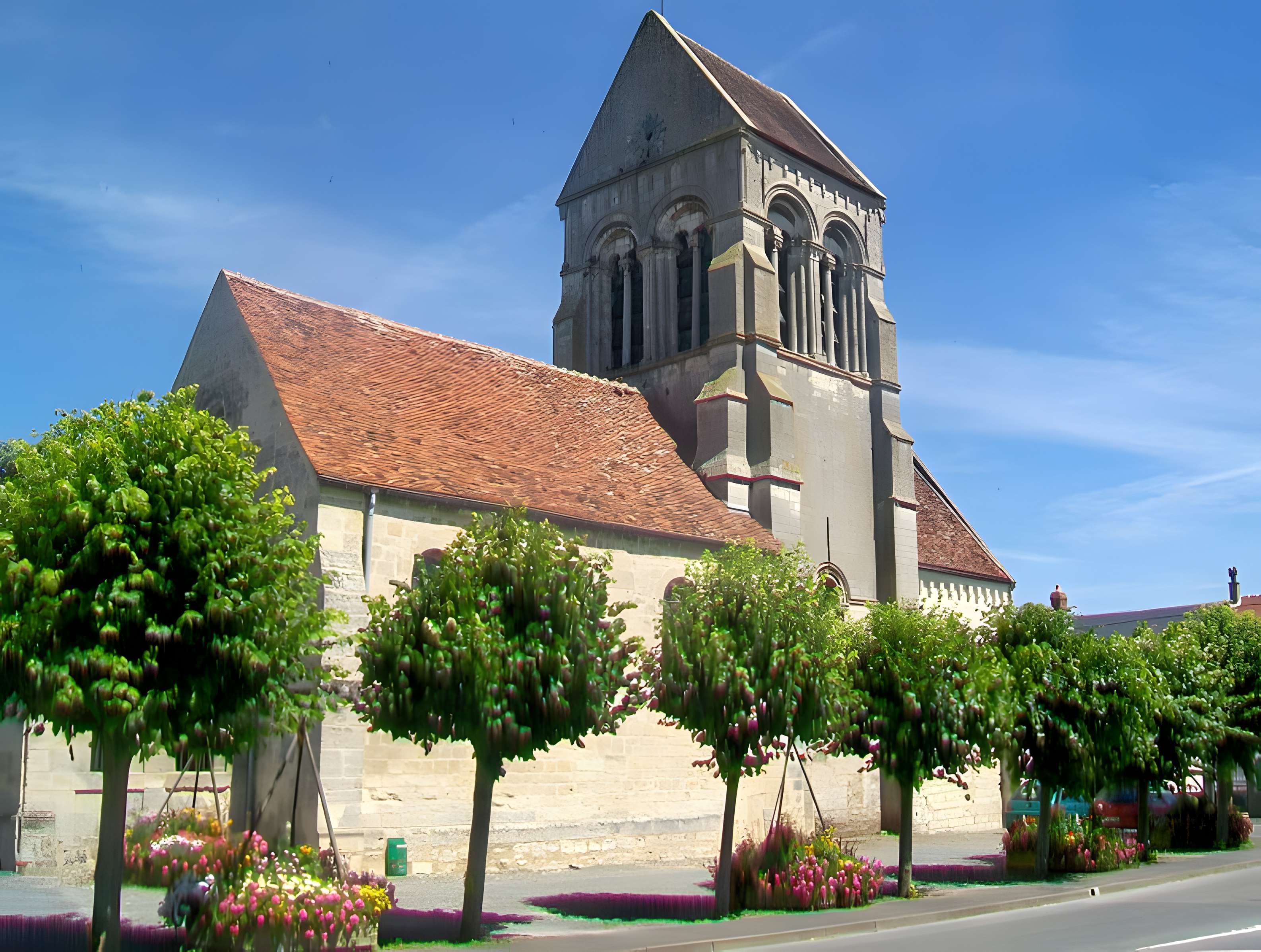 Église Saint-Aubin de Cauffry