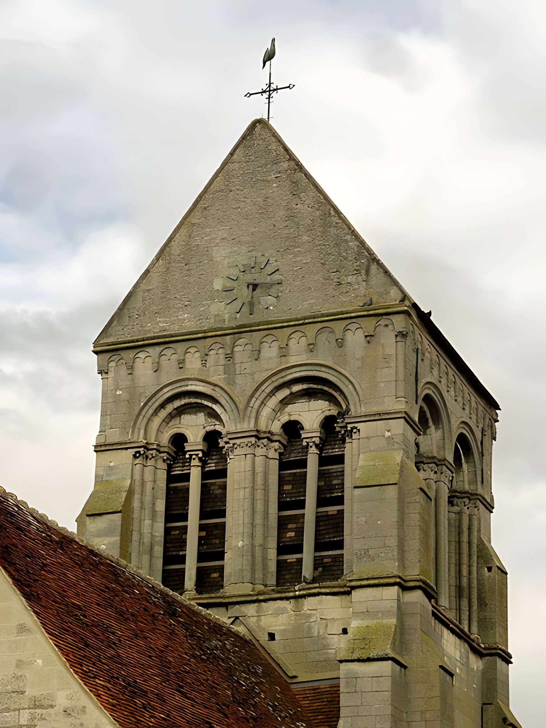 Église Saint-Aubin de Cauffry