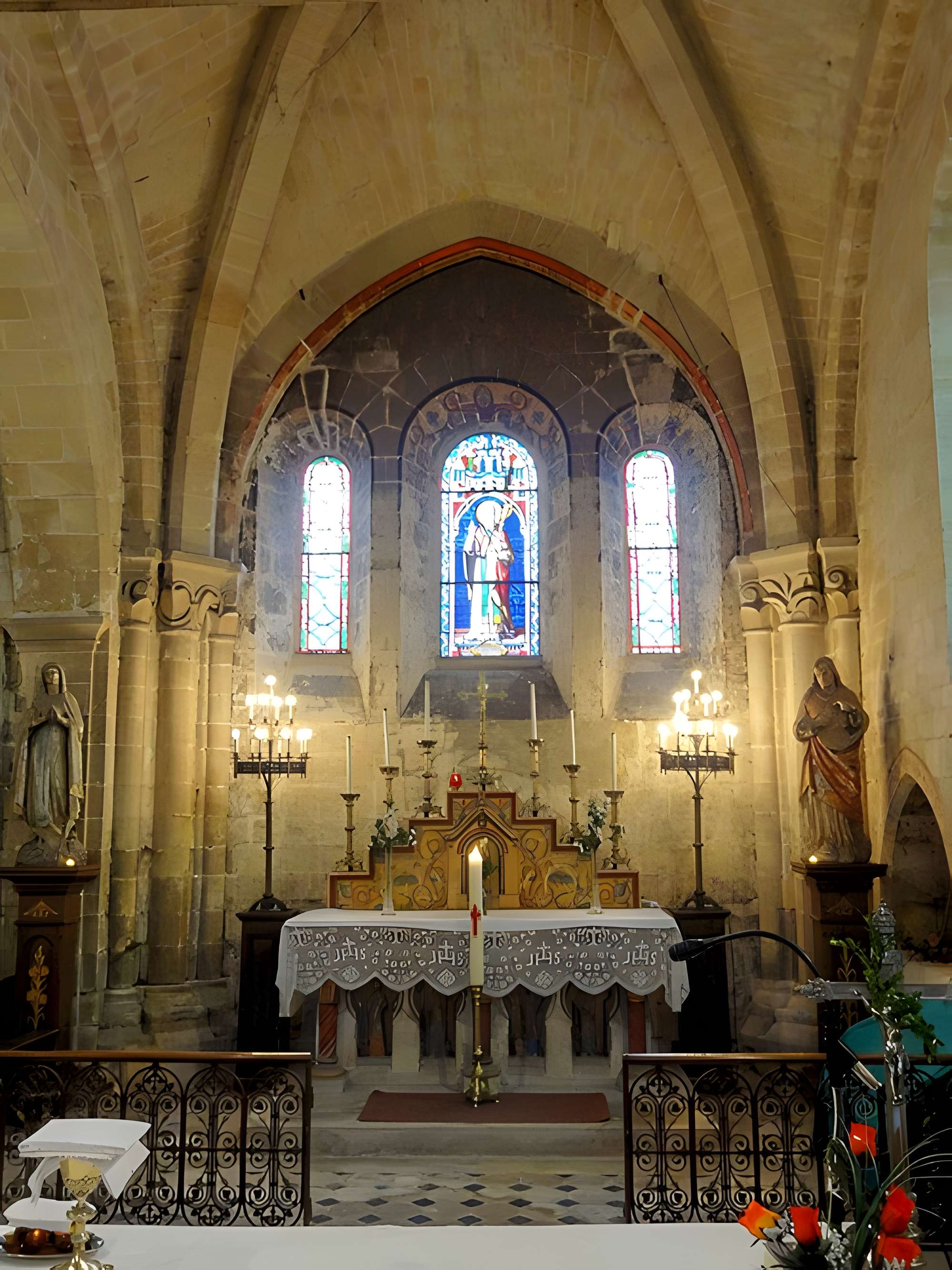 Église Saint-Aubin de Cauffry