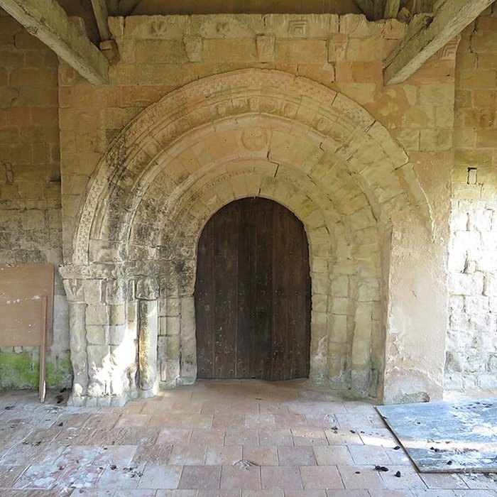Photo de Église Saint-Aubin de Dénezé-sous-Doué