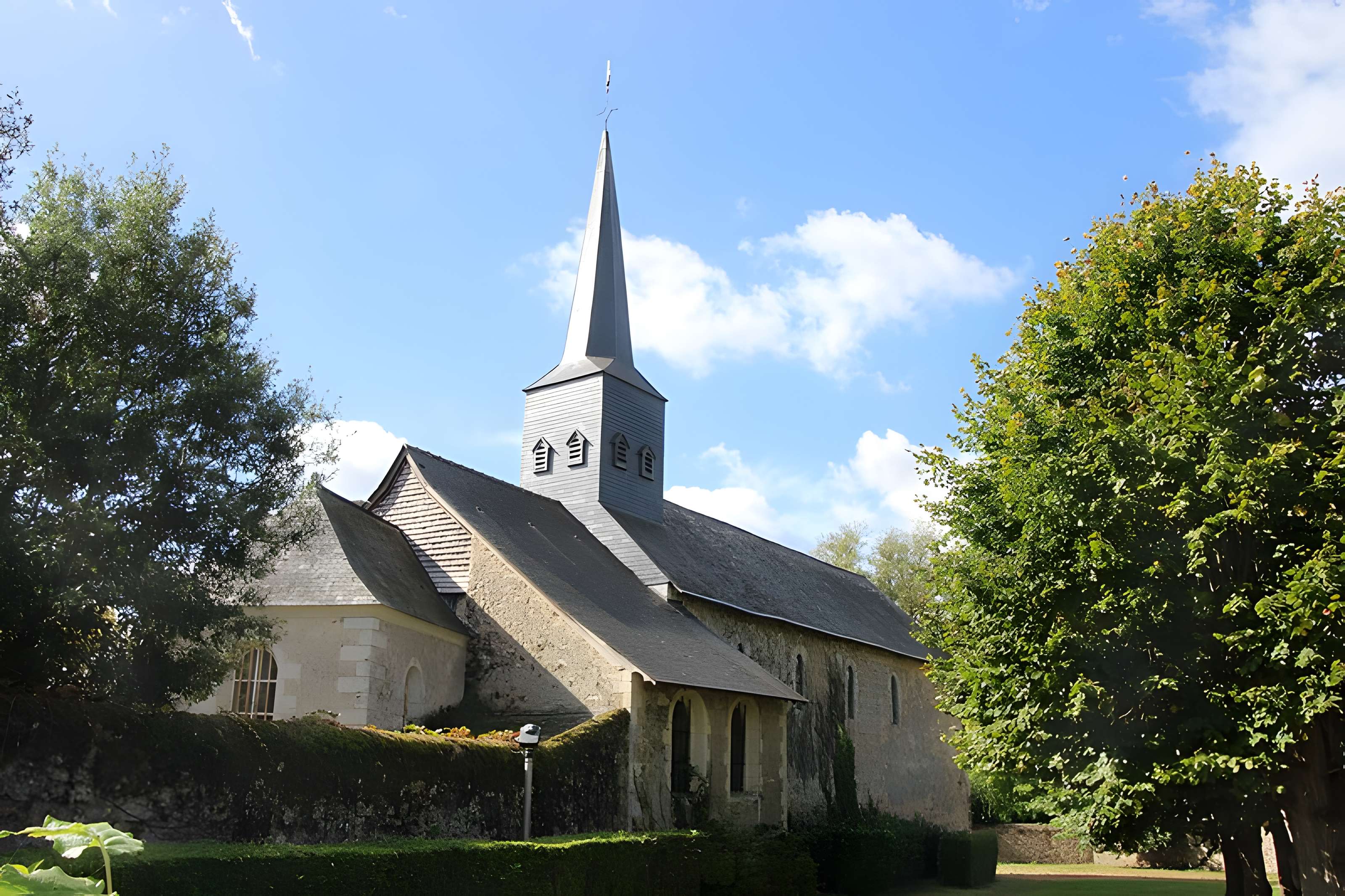 Église Saint-Aubin de Pincé