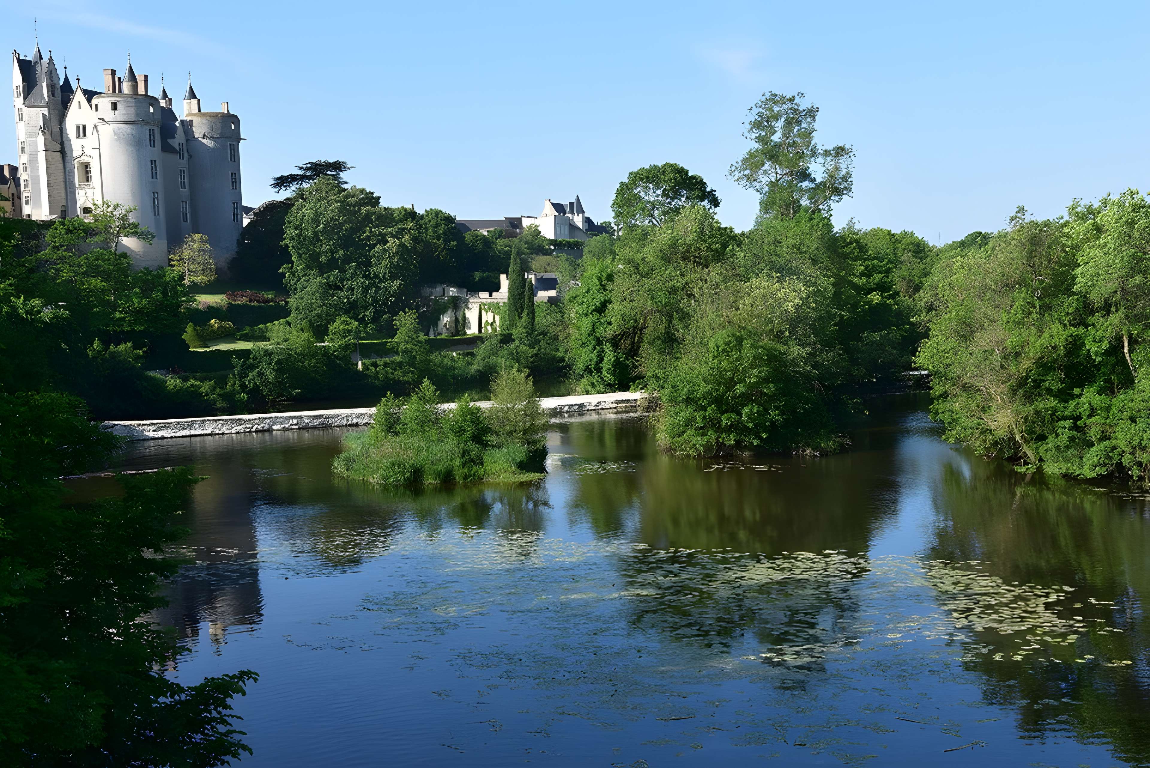 Château de Montreuil-Bellay