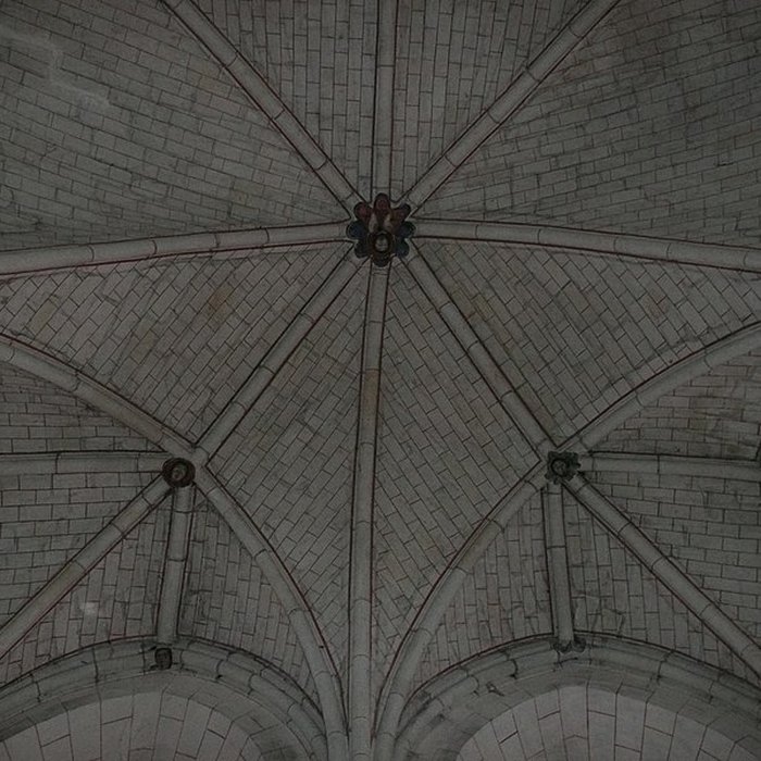 Photo de Église Saint-Aubin de Seiches-sur-le-Loir