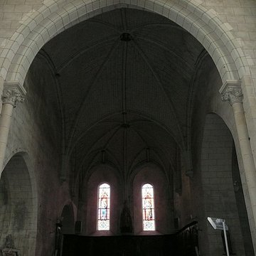 Église Saint-Aubin de Seiches-sur-le-Loir