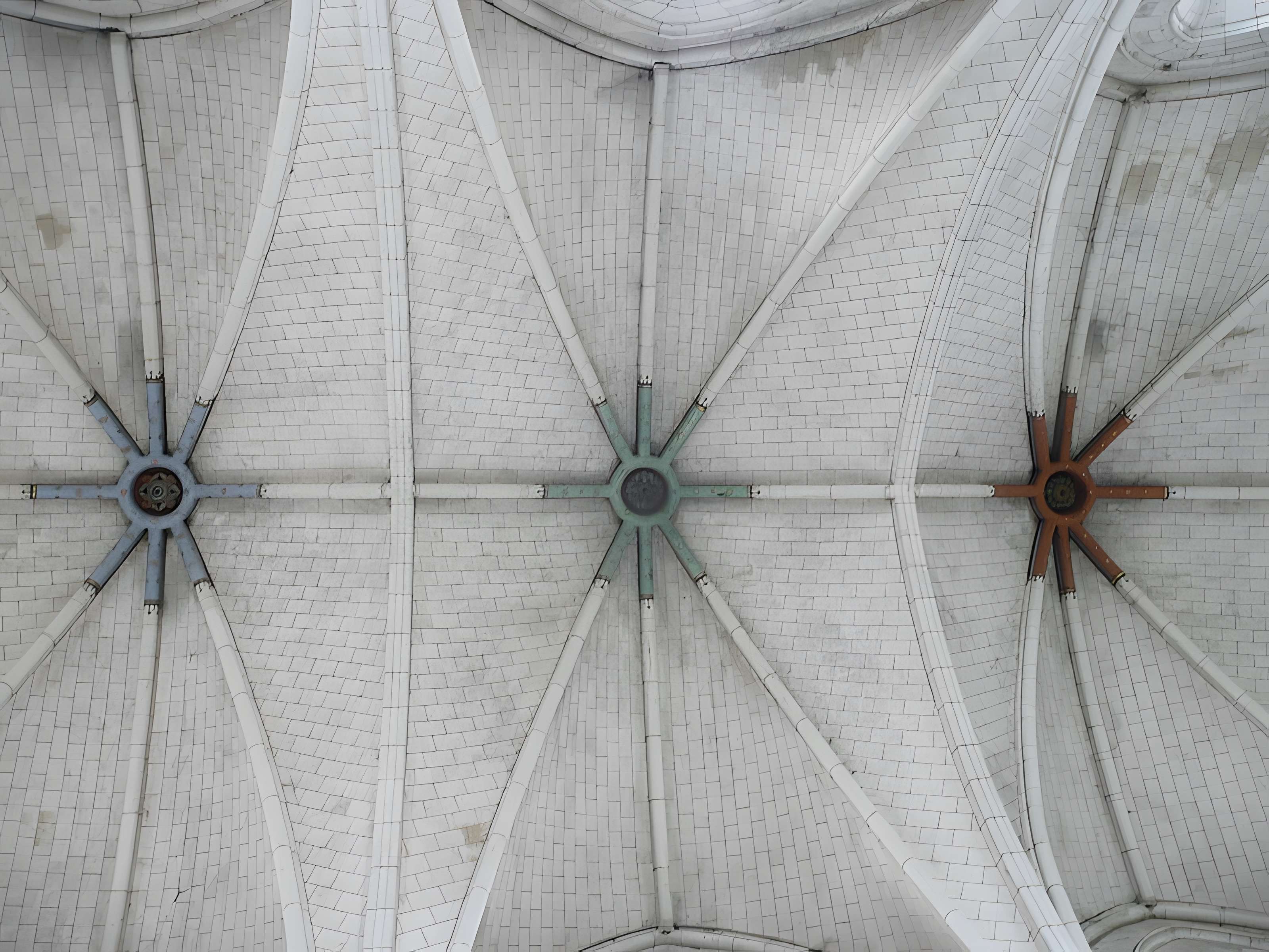 Église Saint-Aubin de Seiches-sur-le-Loir