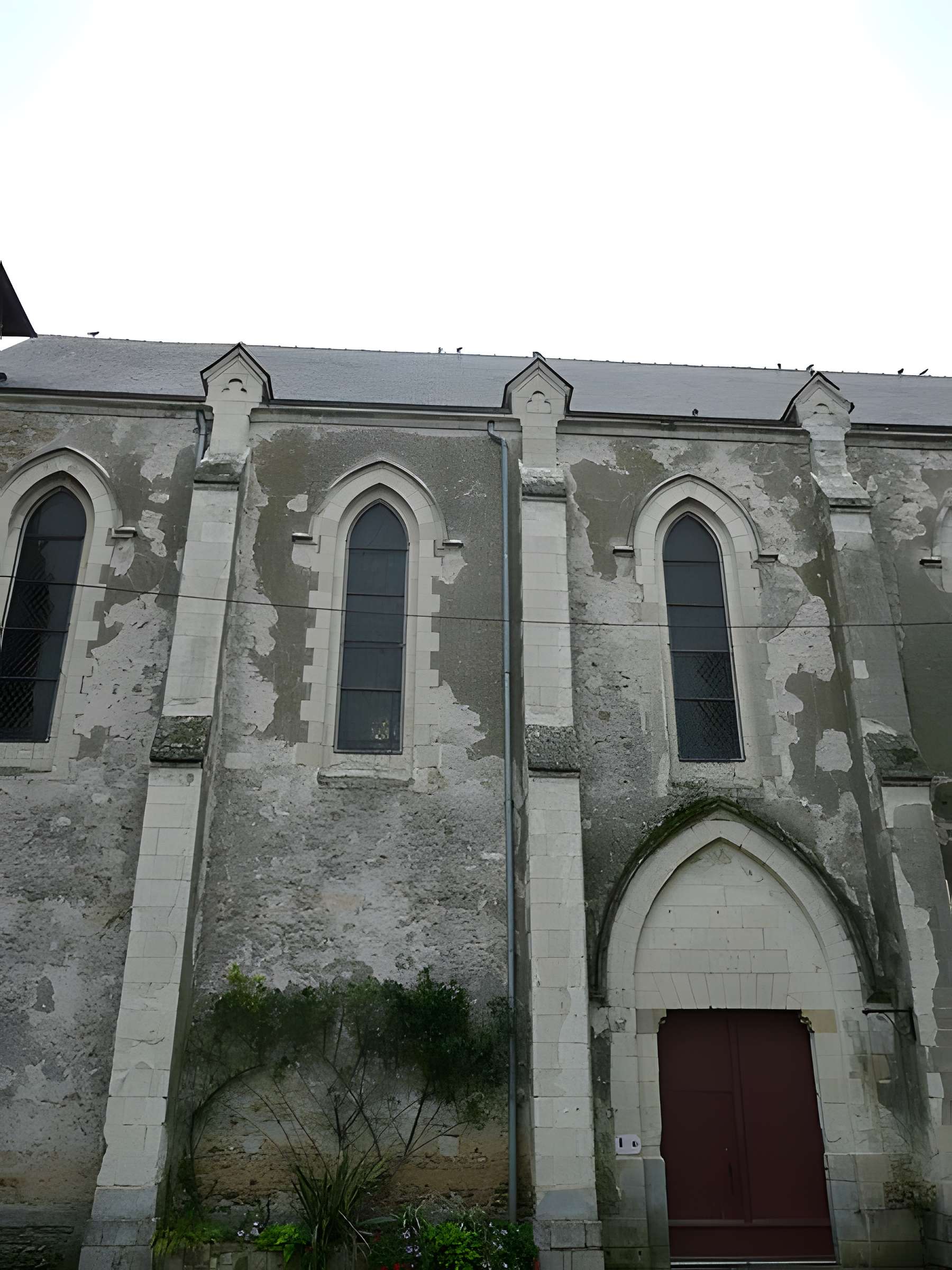 Église Saint-Aubin de Seiches-sur-le-Loir