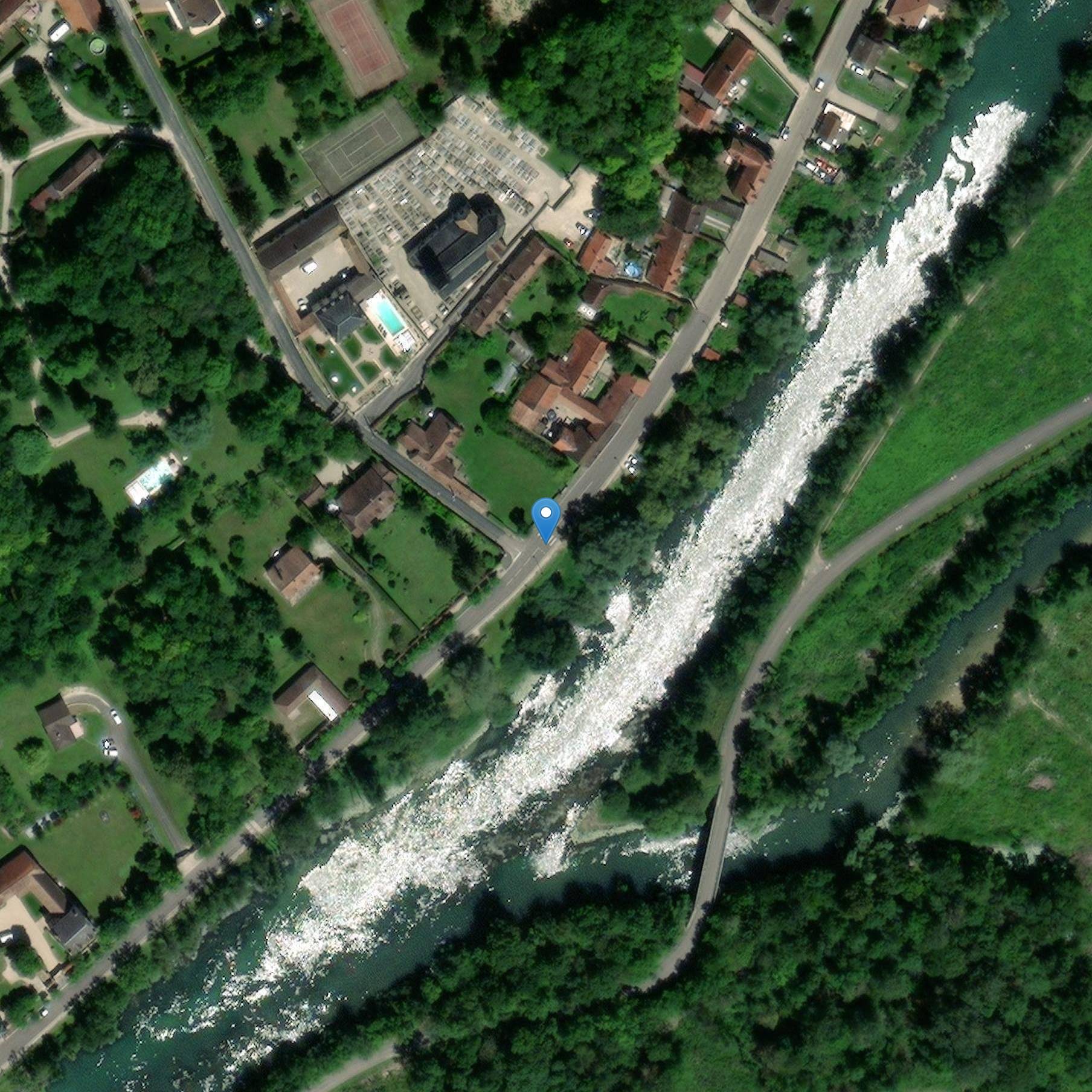 Photo de 聖フェルレ教会 マルシェリーシュル・セイン