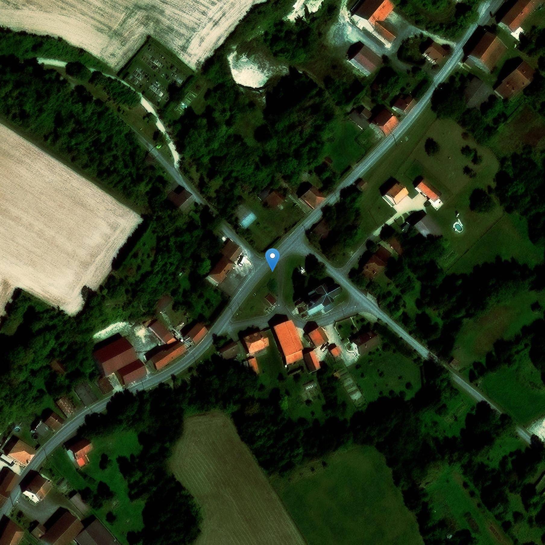 Photo de Minaucourt-le-Mesnil-lès-HurlusのNativity-de-la-Sainte-Viergeの教会