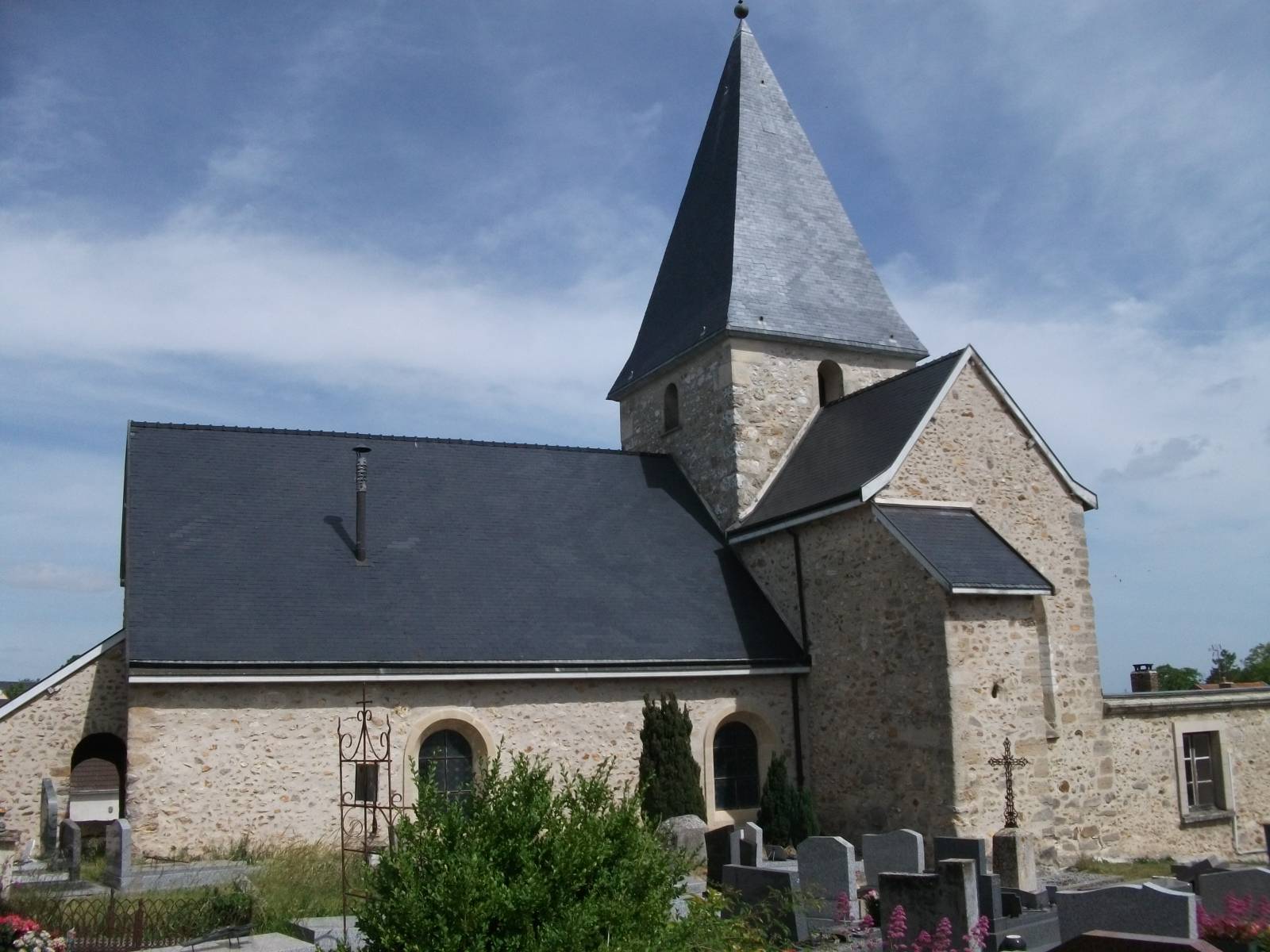 Photo de Church of Notre-Dame-en-Vaux de Montbré