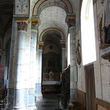 Église Saint-Austremoine à Égliseneuve-dEntraigues