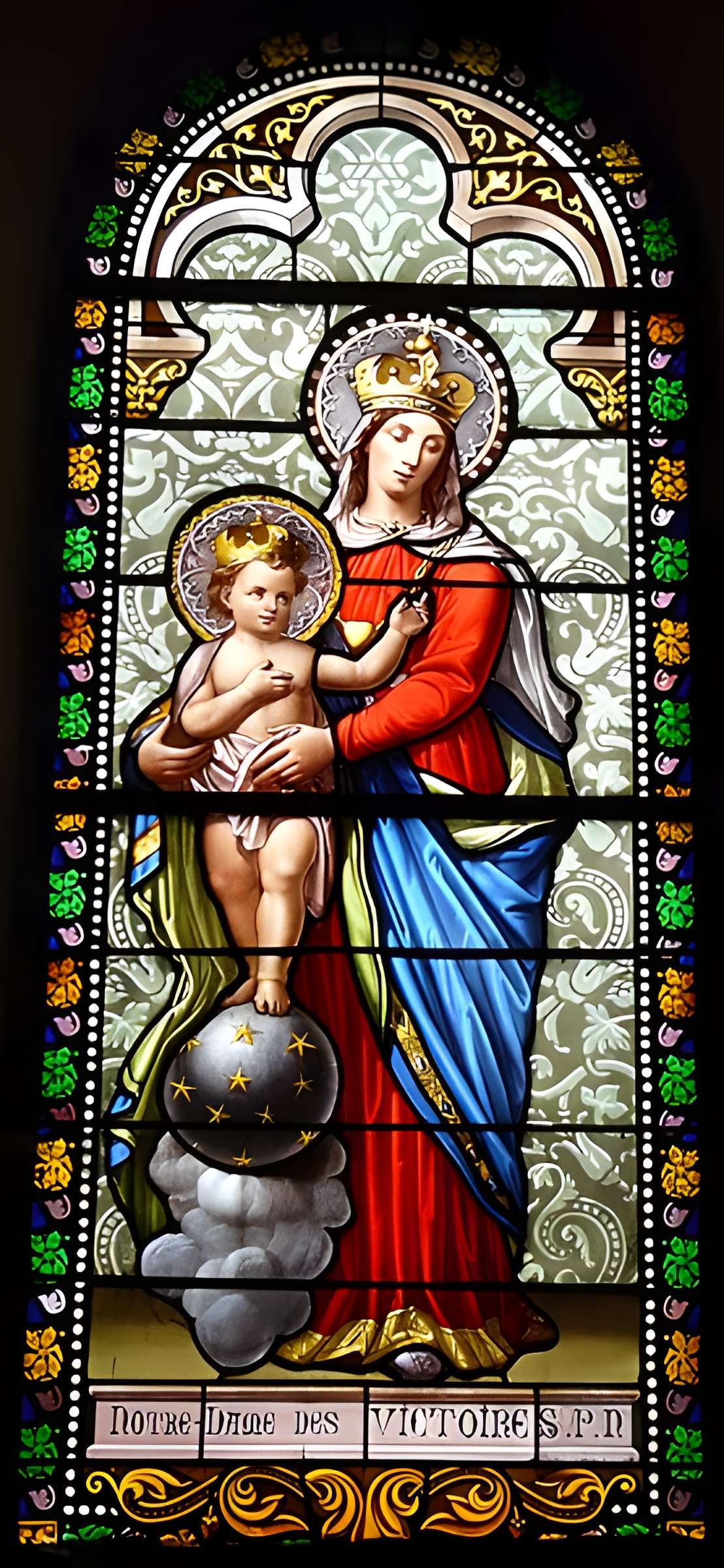 Église Saint-Austremoine à Égliseneuve-d'Entraigues