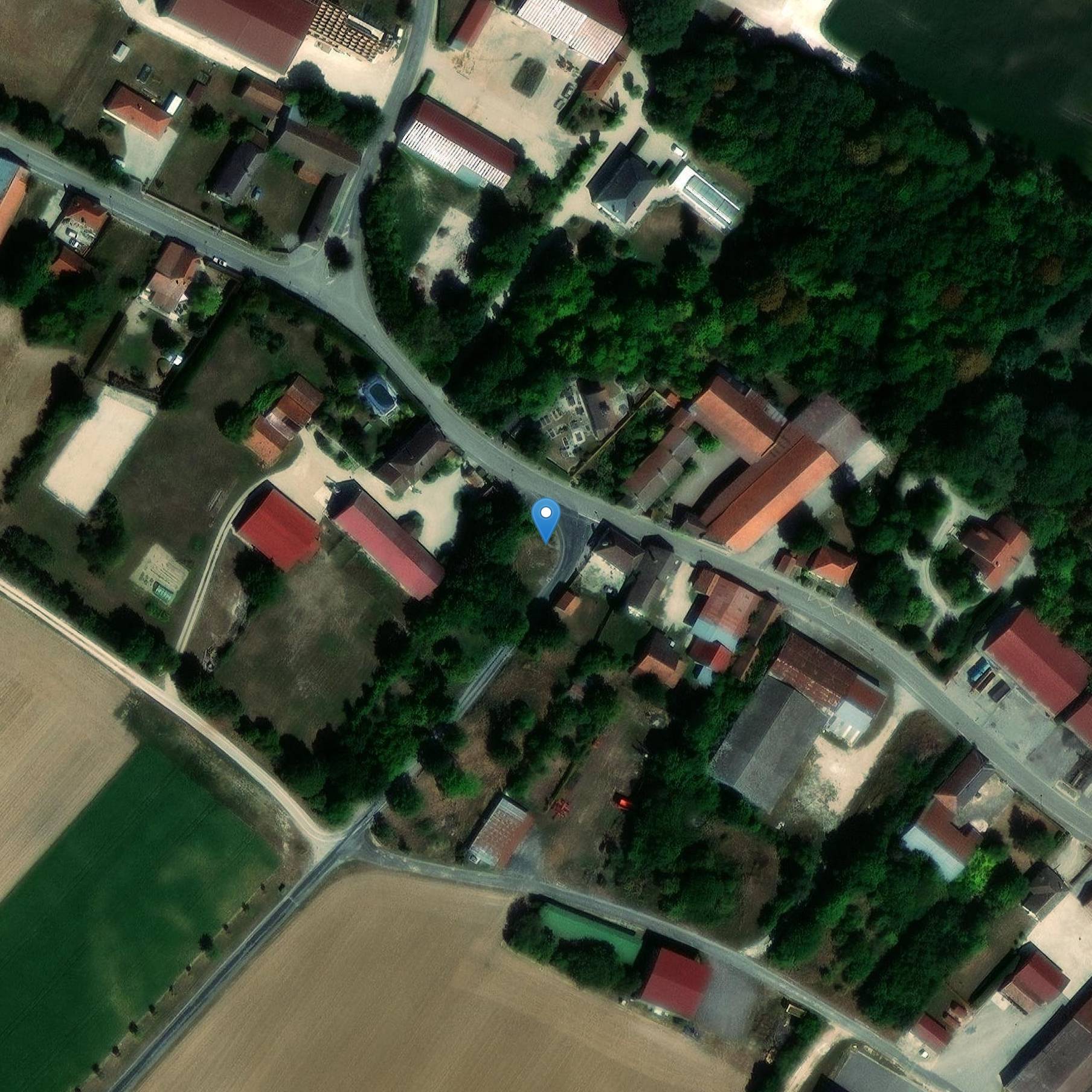 Photo de モンテプレックス聖ゲンゴール教会