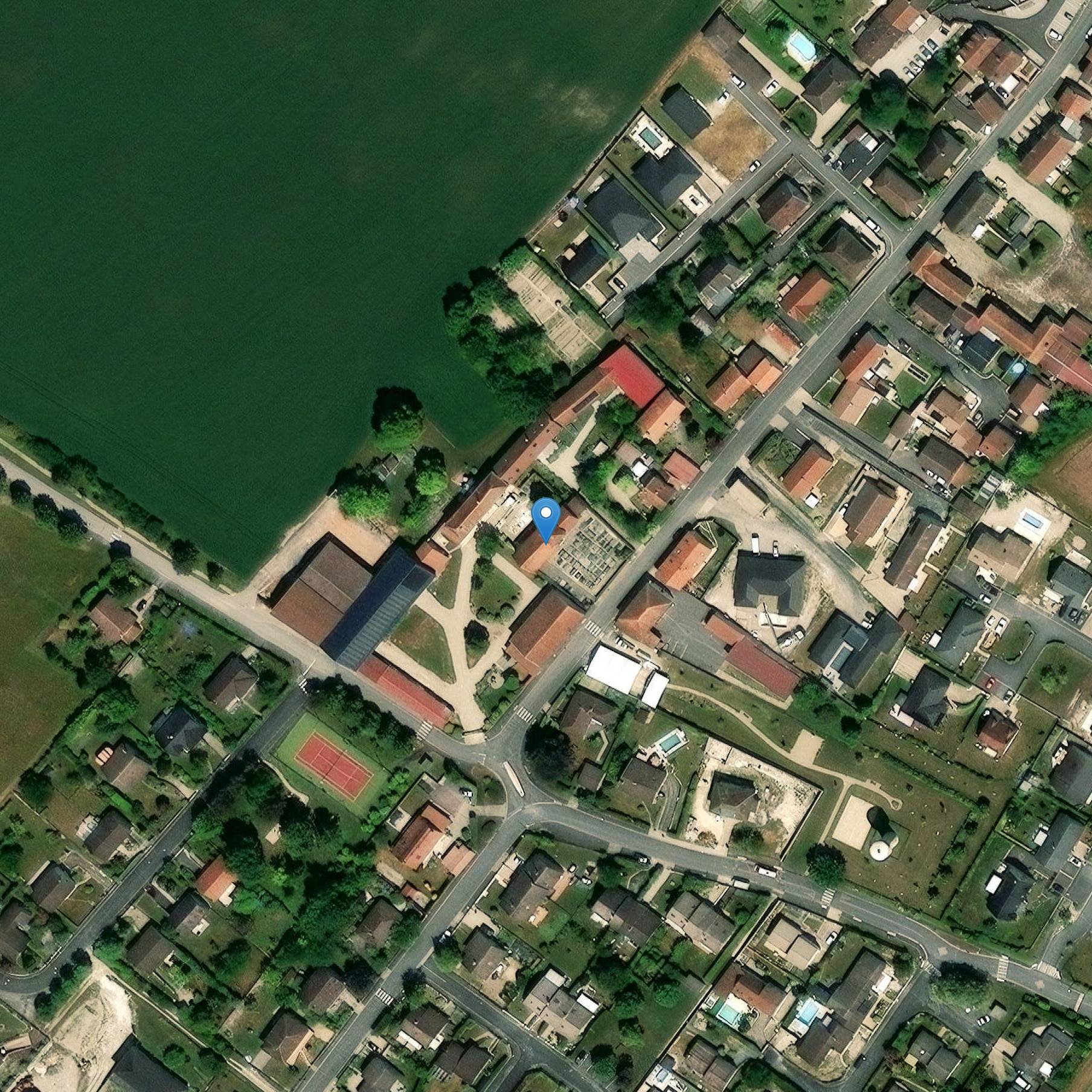 Photo de Saint-Gibrian Kerk van Saint-Gibrian