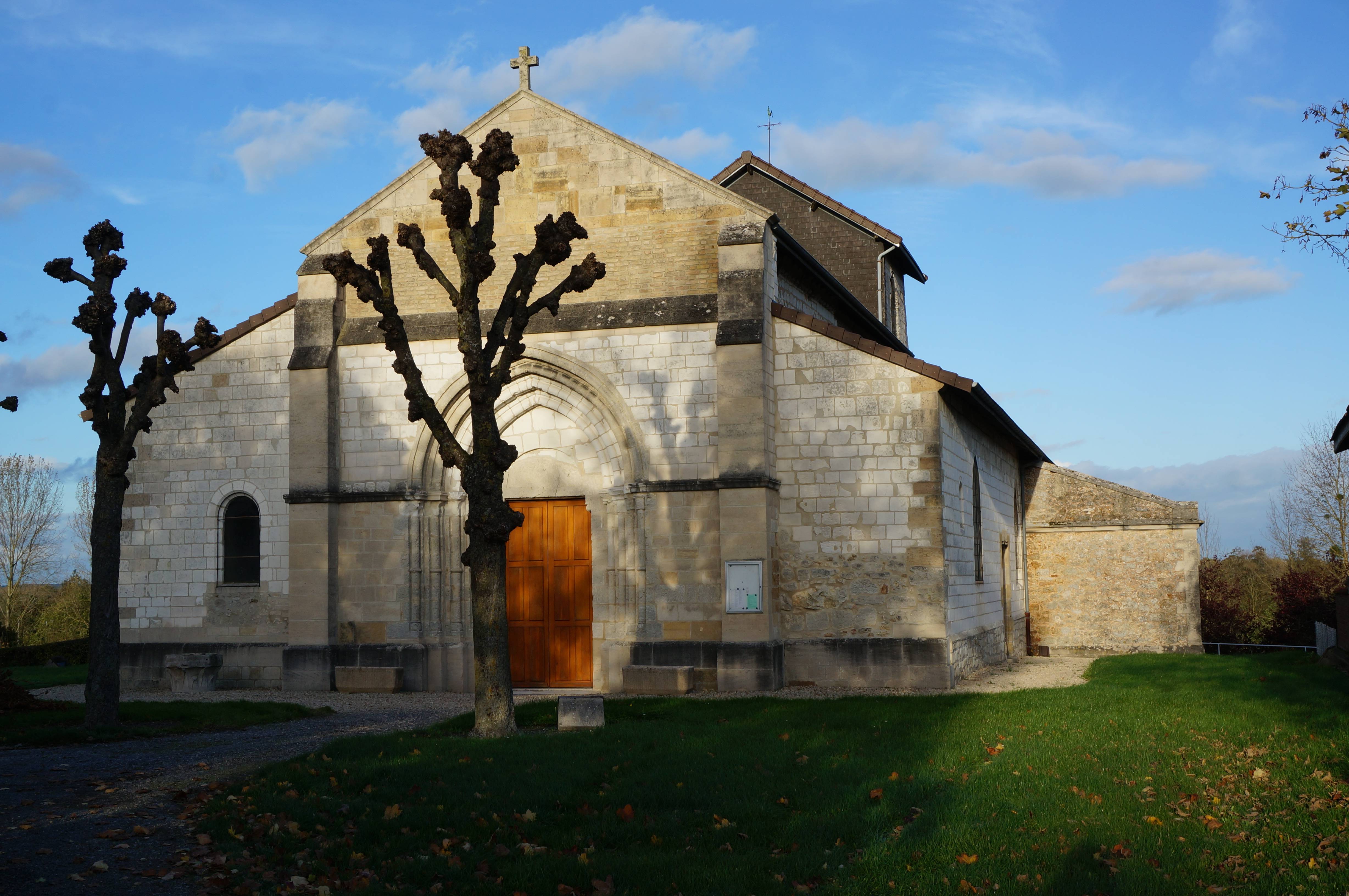 Photo de Kirche von Togny-aux-Bœufs