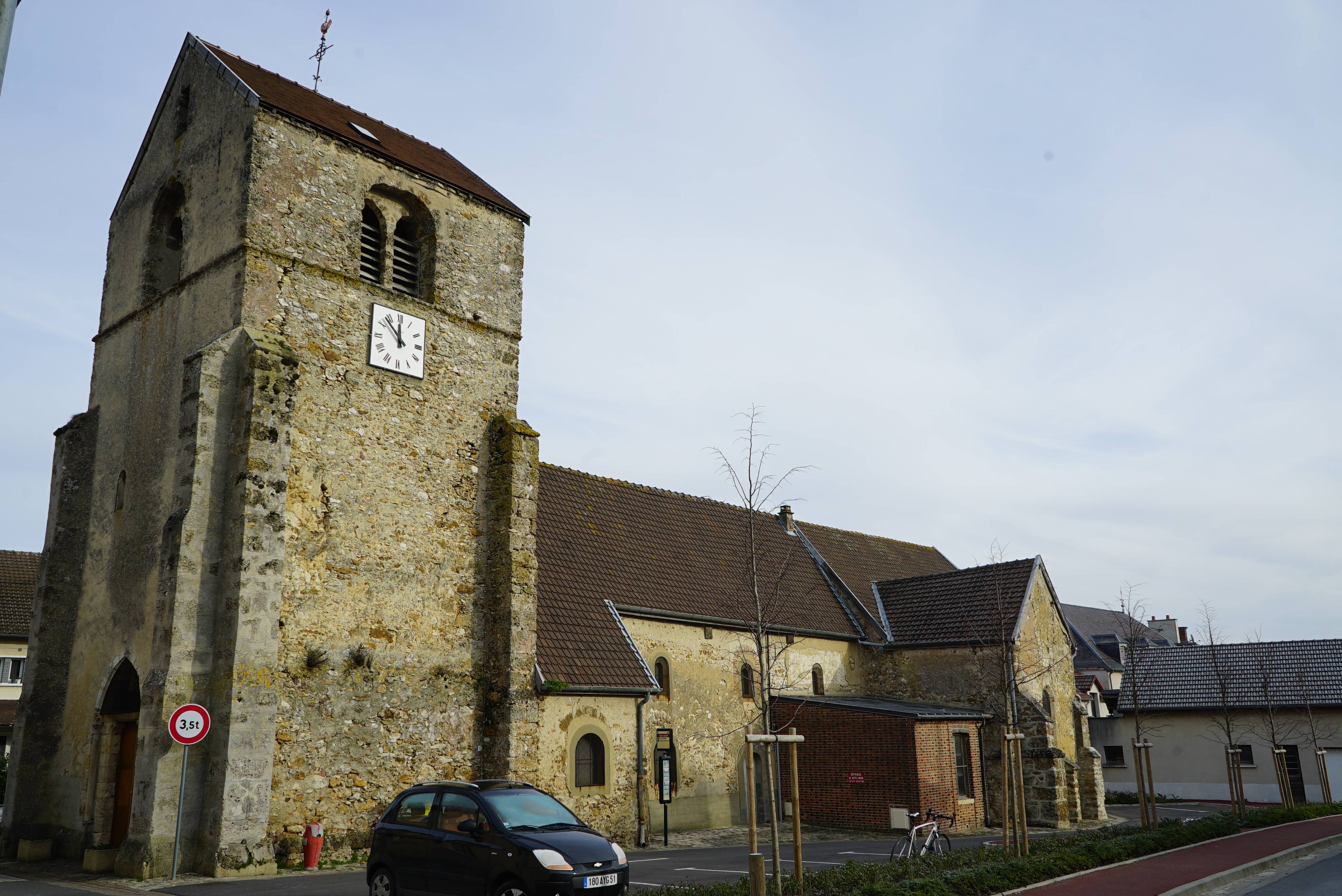Photo de Saints-Gervais-et-Protais de Vinayの教会
