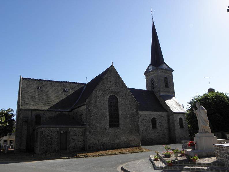 Photo de Saint Pierre de Brains-sur-les-Marches Kirche