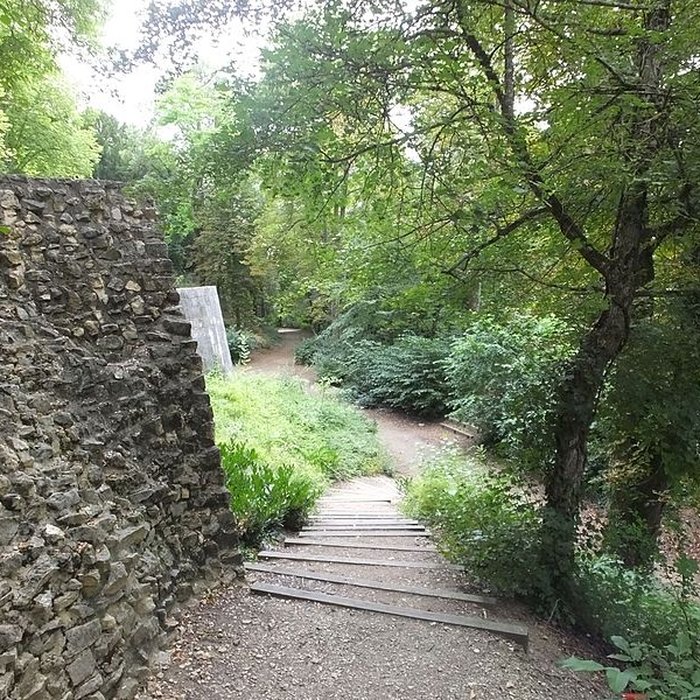 Photo de Château de Montrond à Saint-Amand-Montrond
