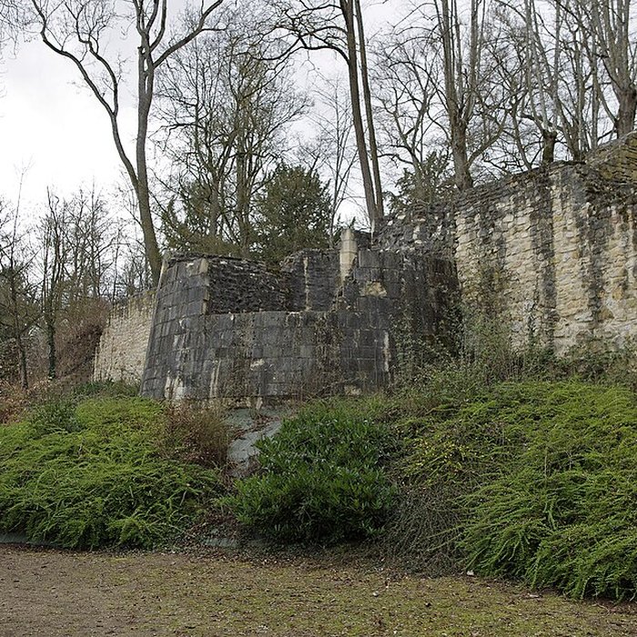 Photo de Château de Montrond à Saint-Amand-Montrond