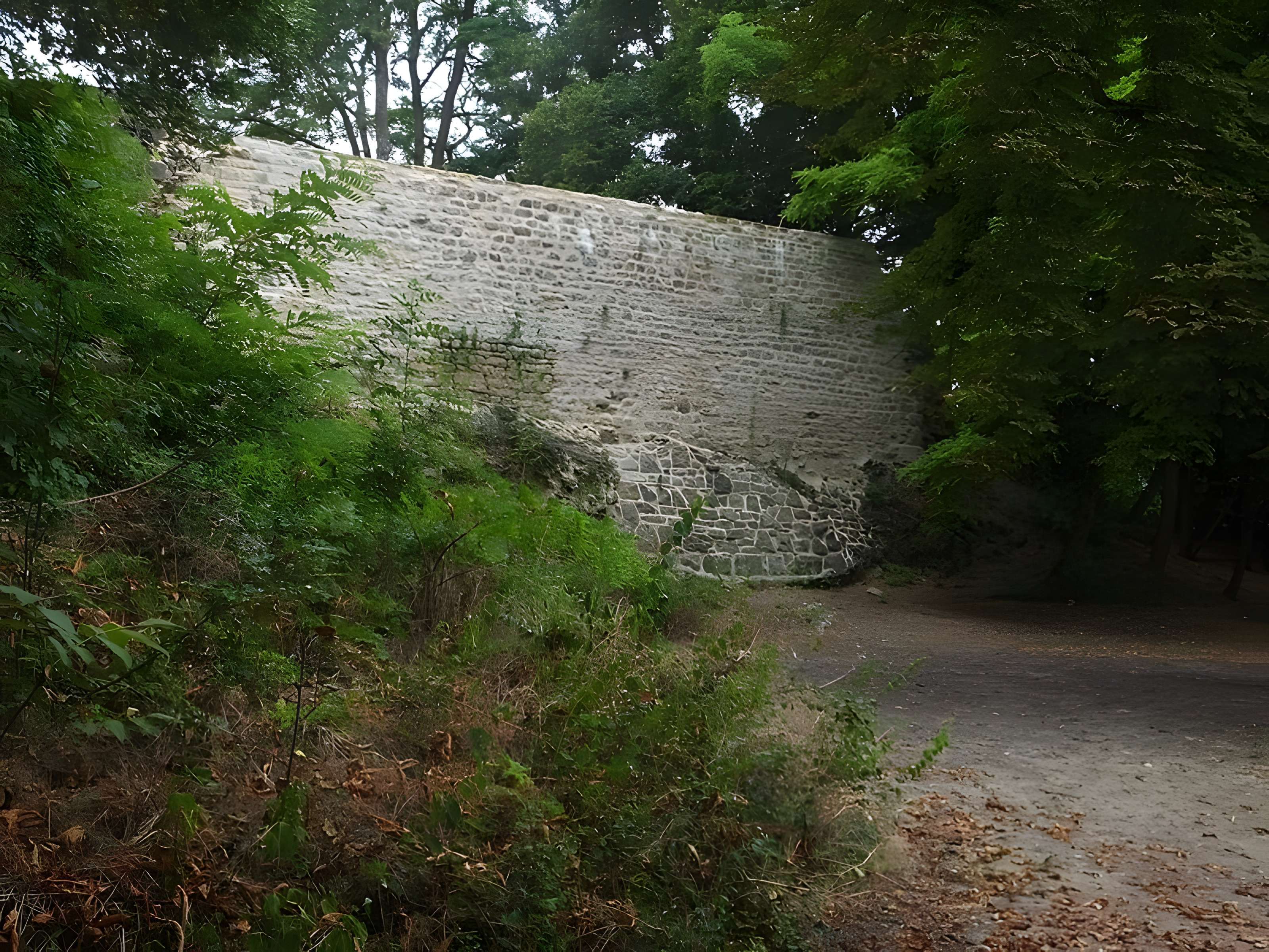 Château de Montrond à Saint-Amand-Montrond