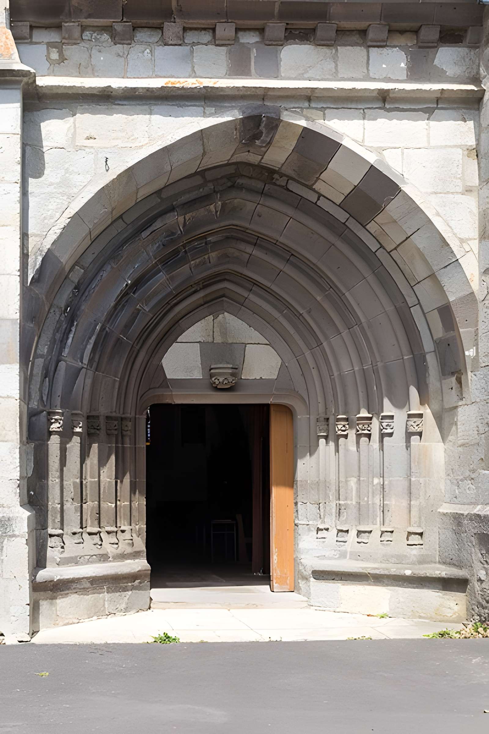 Église Saint-Blaise de Marcenat