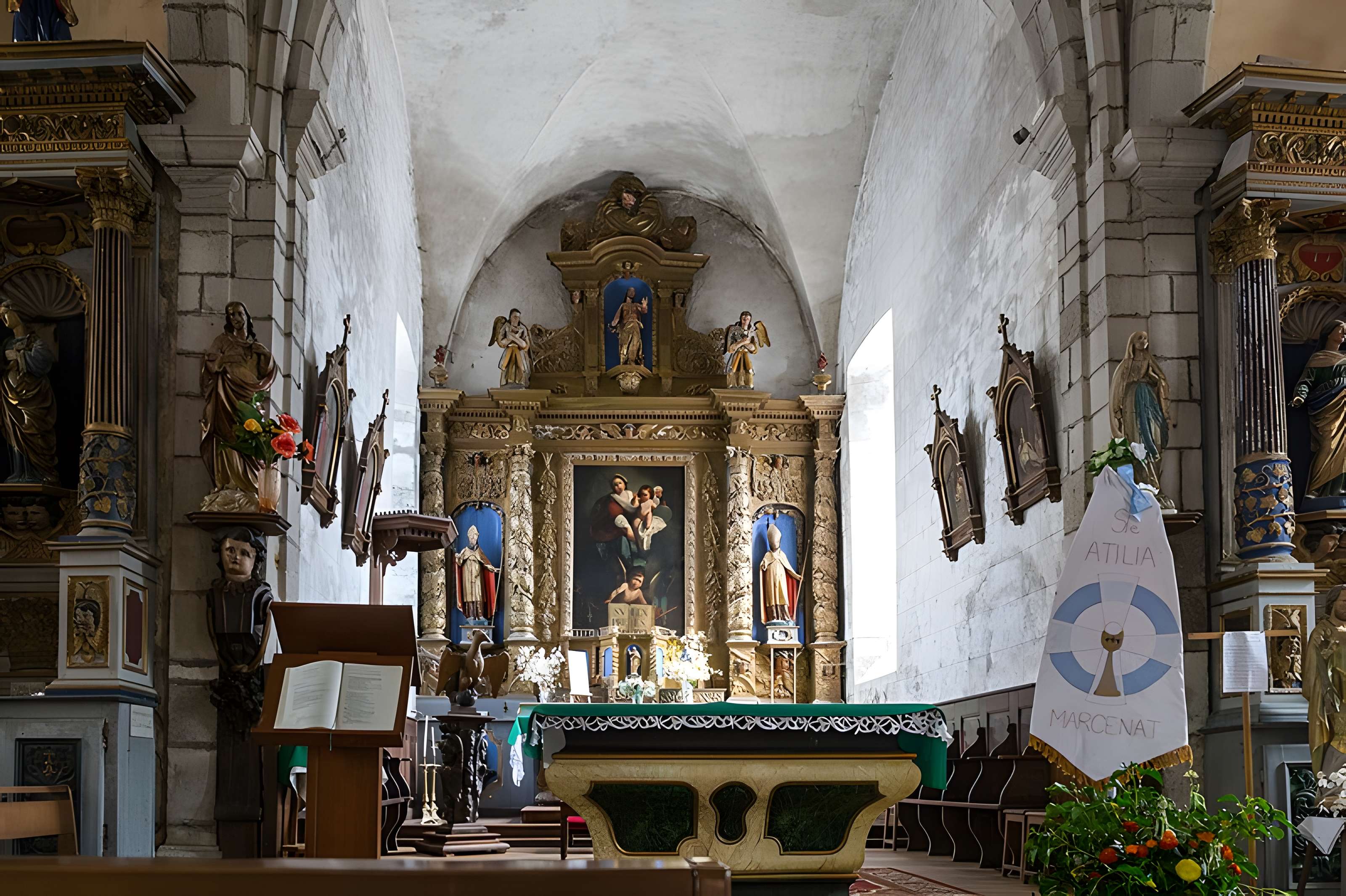 Église Saint-Blaise de Marcenat