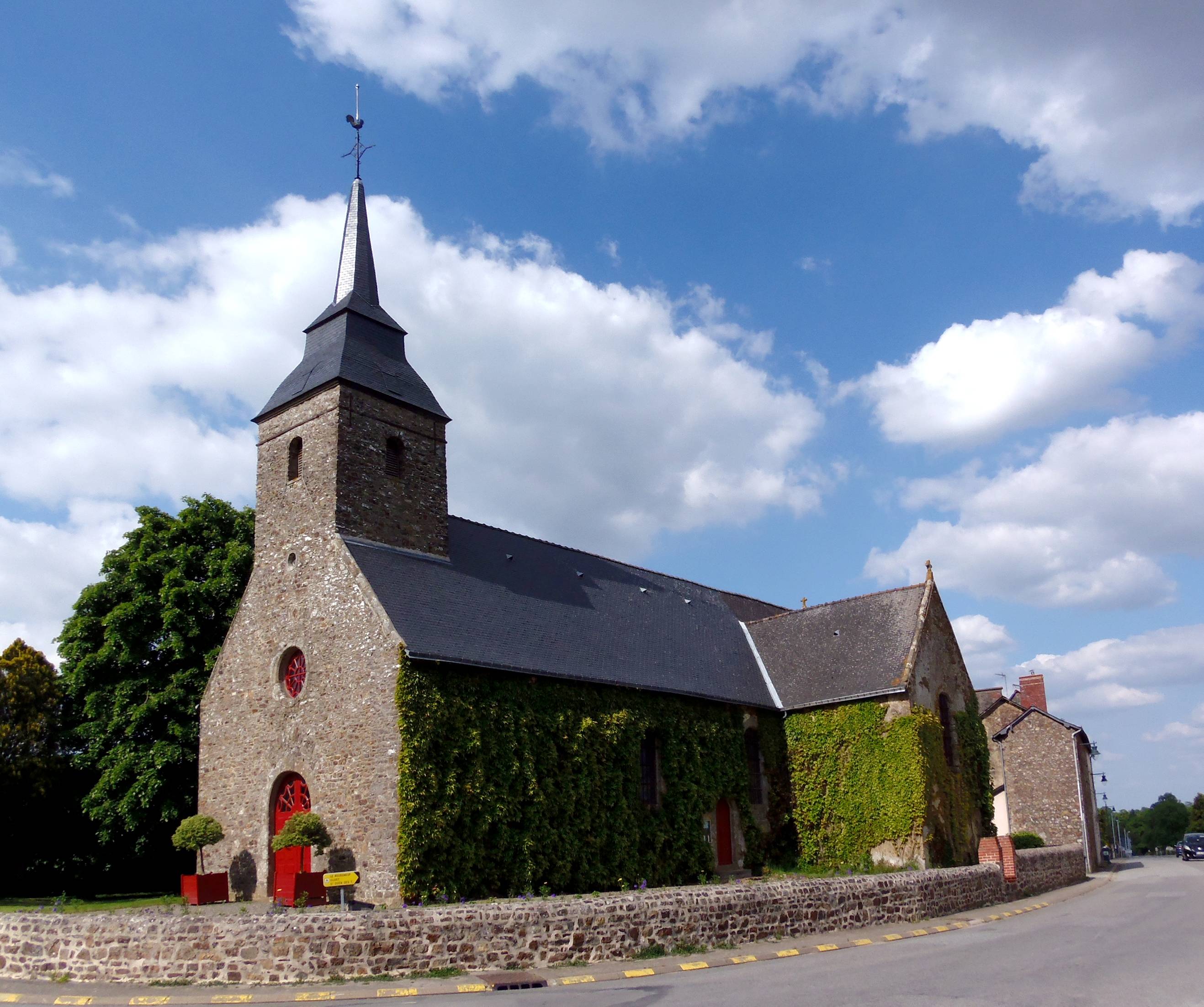 Photo de Église de la Sainte-Trinité de Launay-Villiers