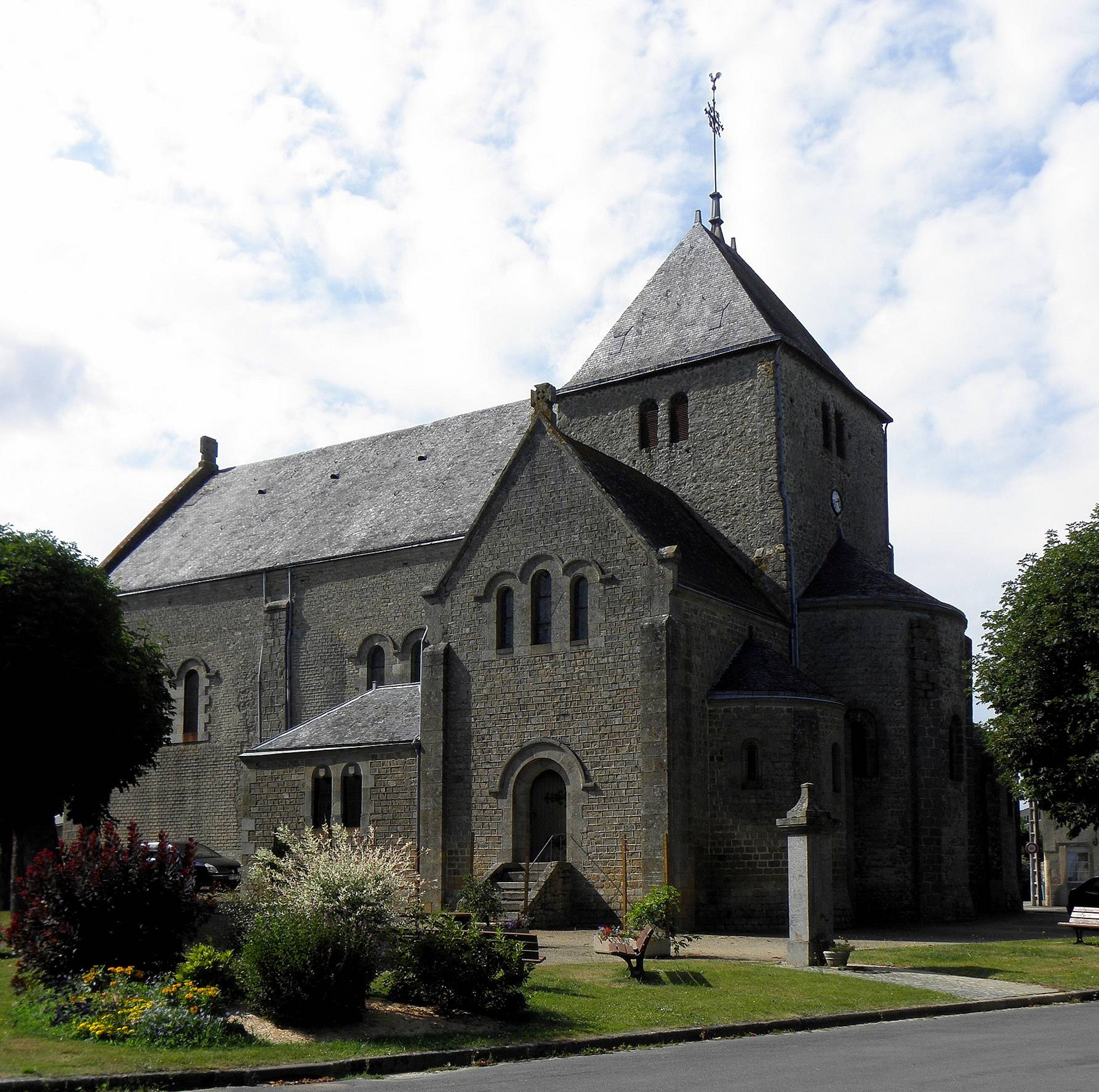 Photo de Kerk Saint-Front de Mézangers