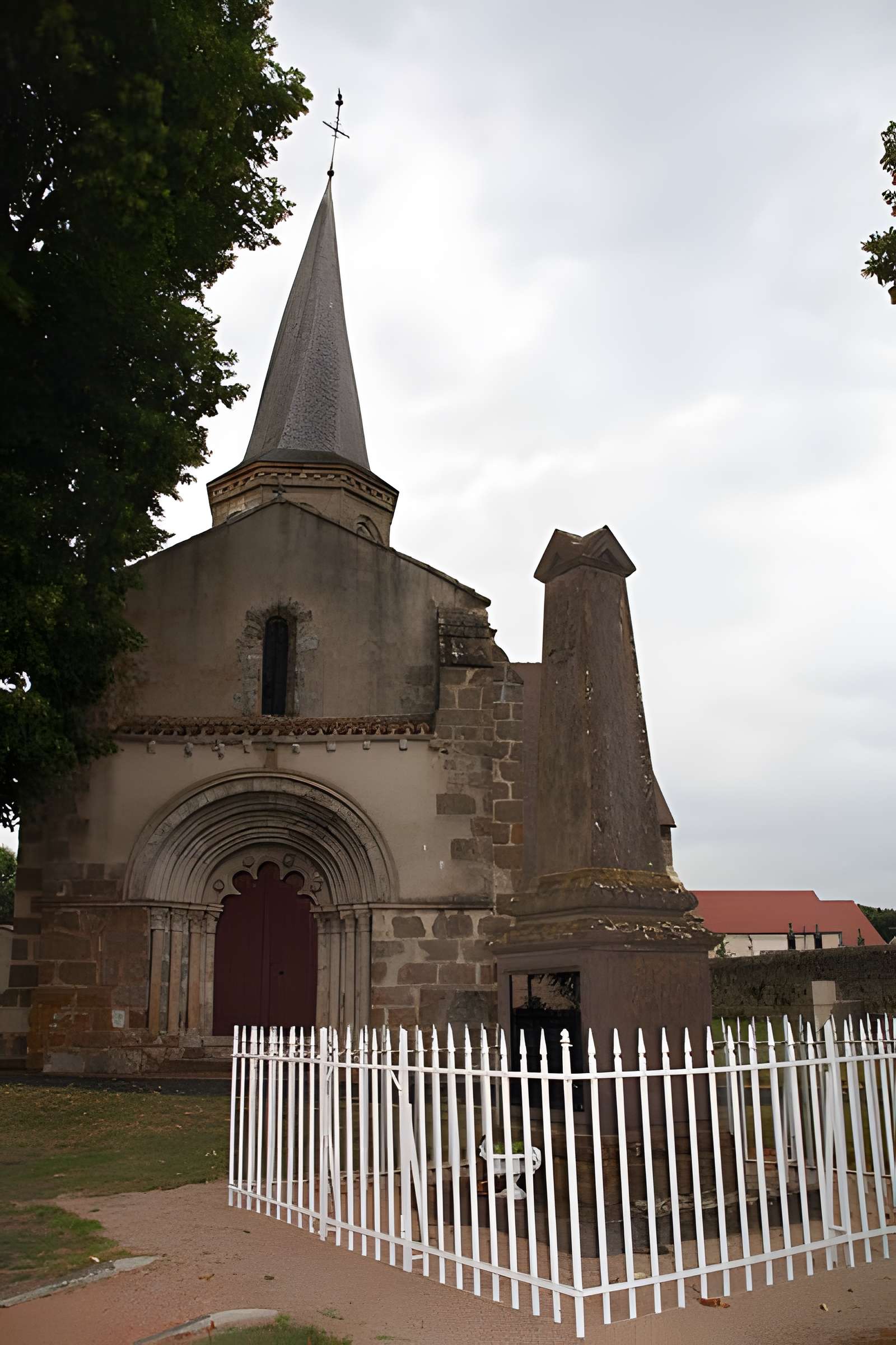 Église Saint-Bonnet de Saint-Bonnet-de-Four