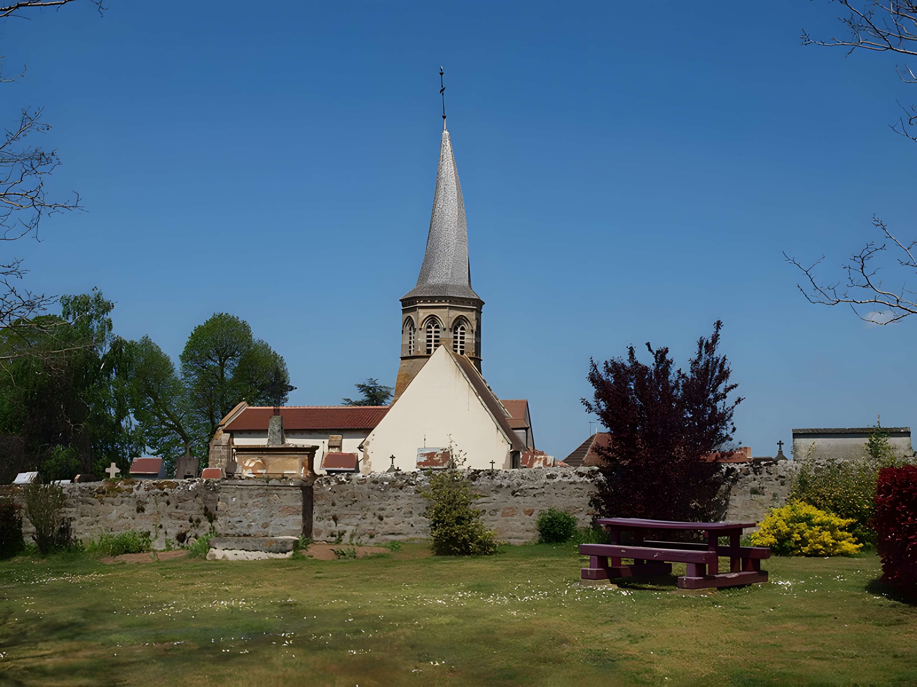 Église Saint-Bonnet de Saint-Bonnet-de-Four