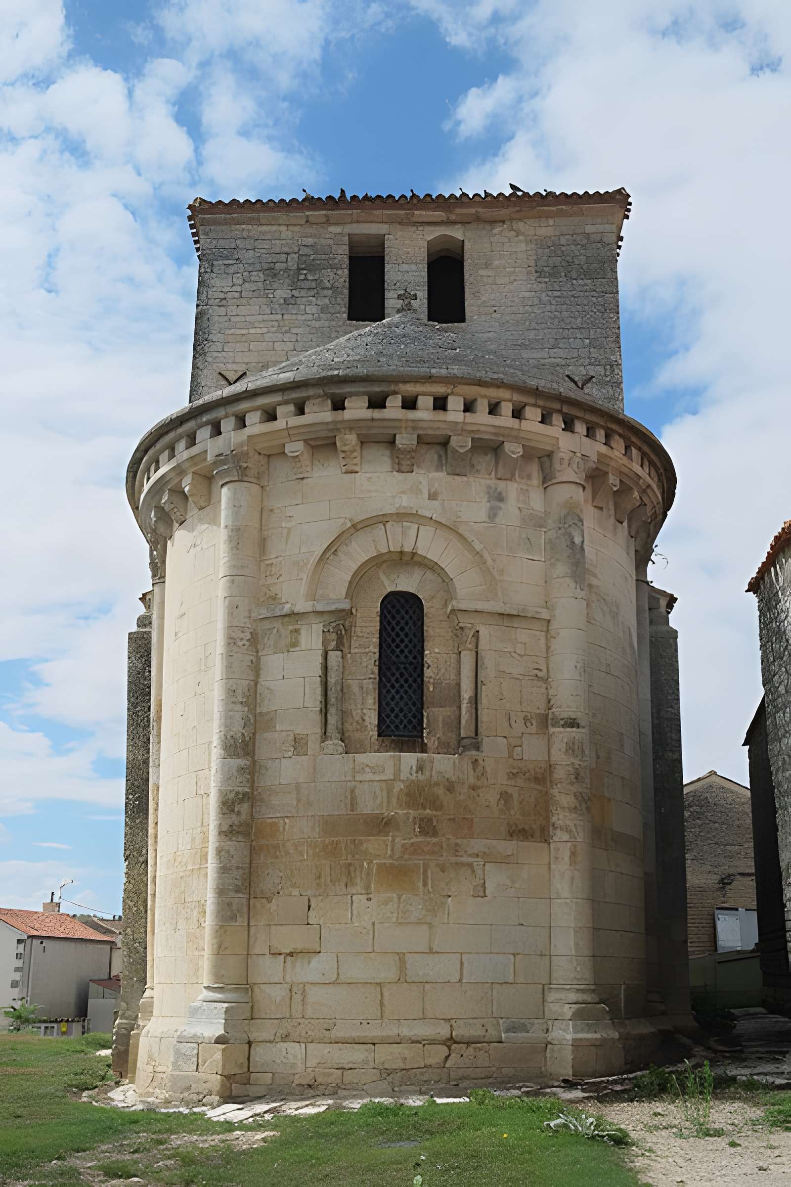 Église Saint-Brice de Saint-Mandé-sur-Brédoire