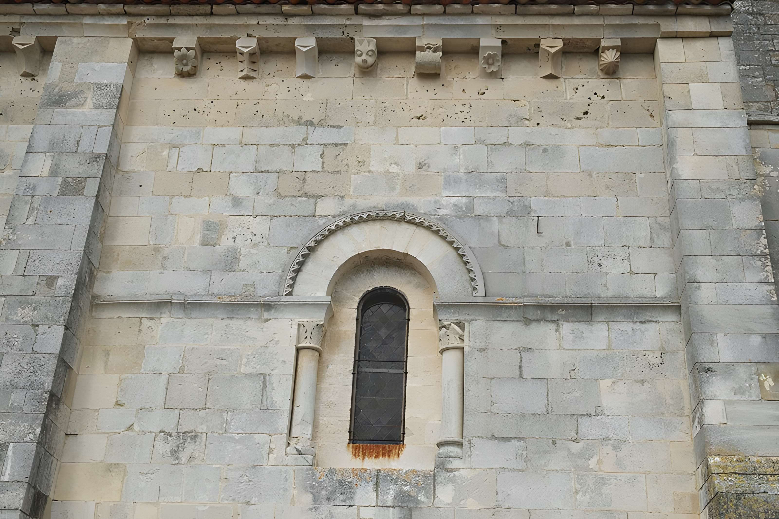 Église Saint-Brice de Saint-Mandé-sur-Brédoire