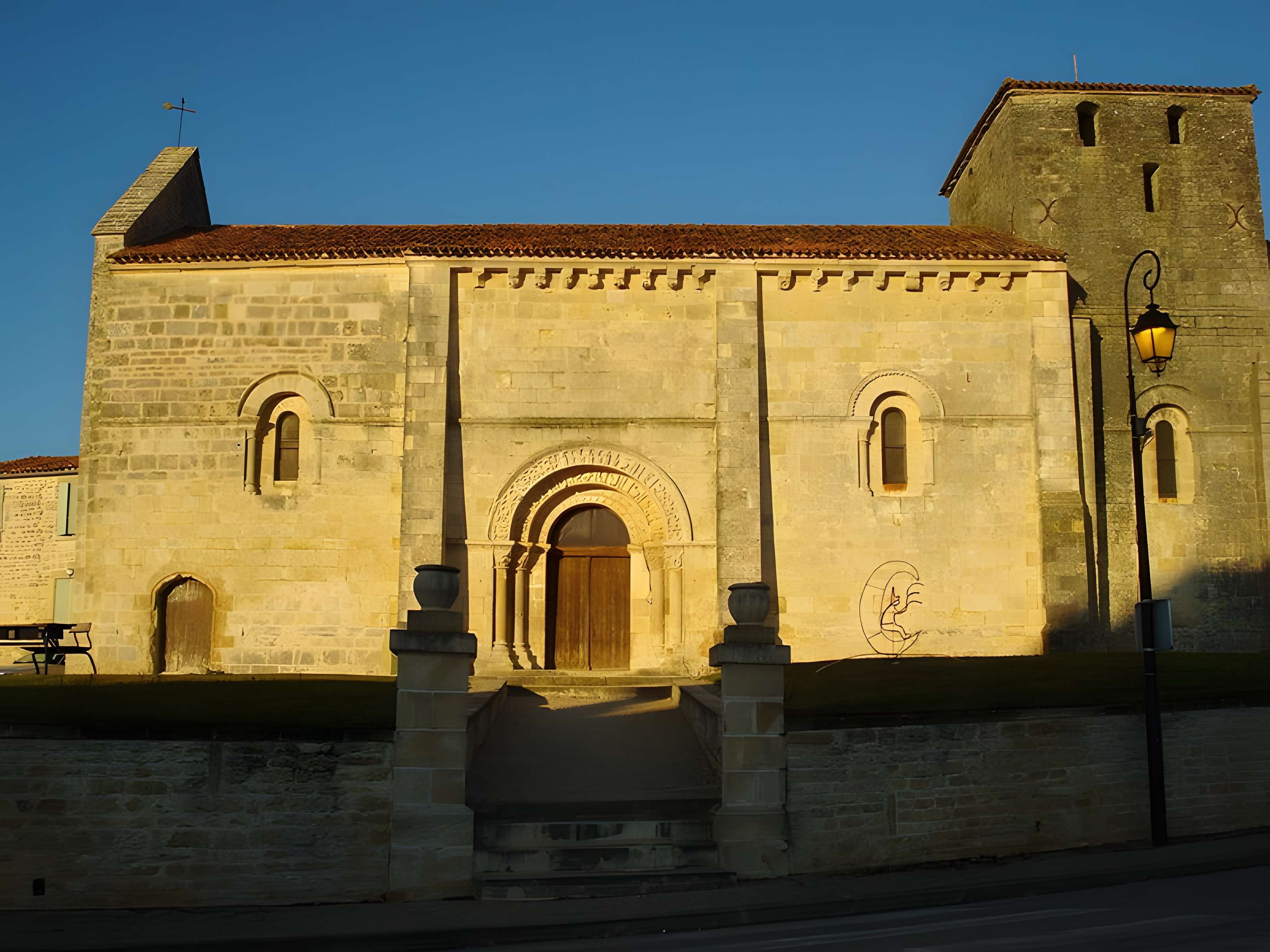 Église Saint-Brice de Saint-Mandé-sur-Brédoire 
