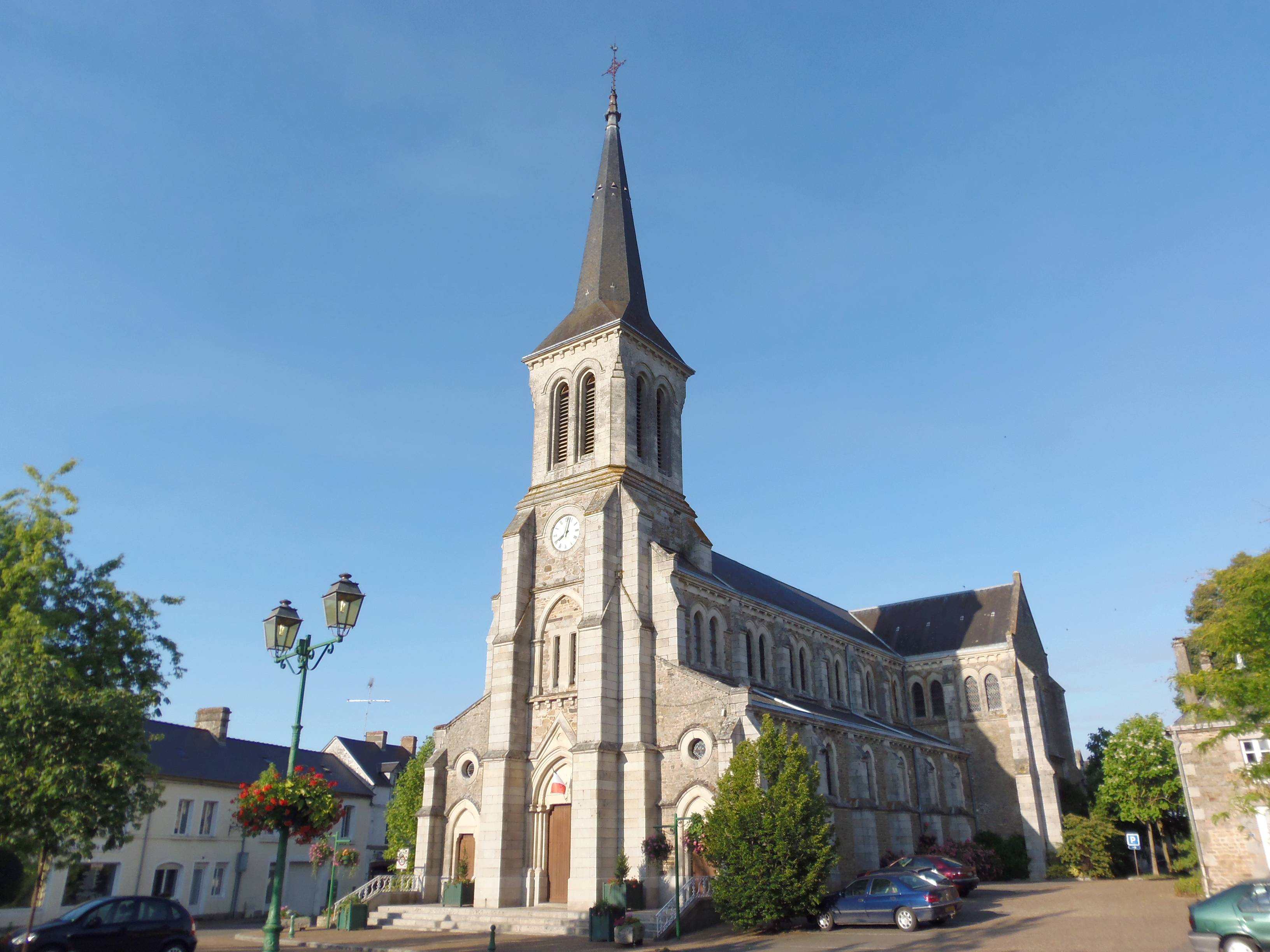 Photo de Église Saint-Pierre de Saint-Pierre-des-Nids