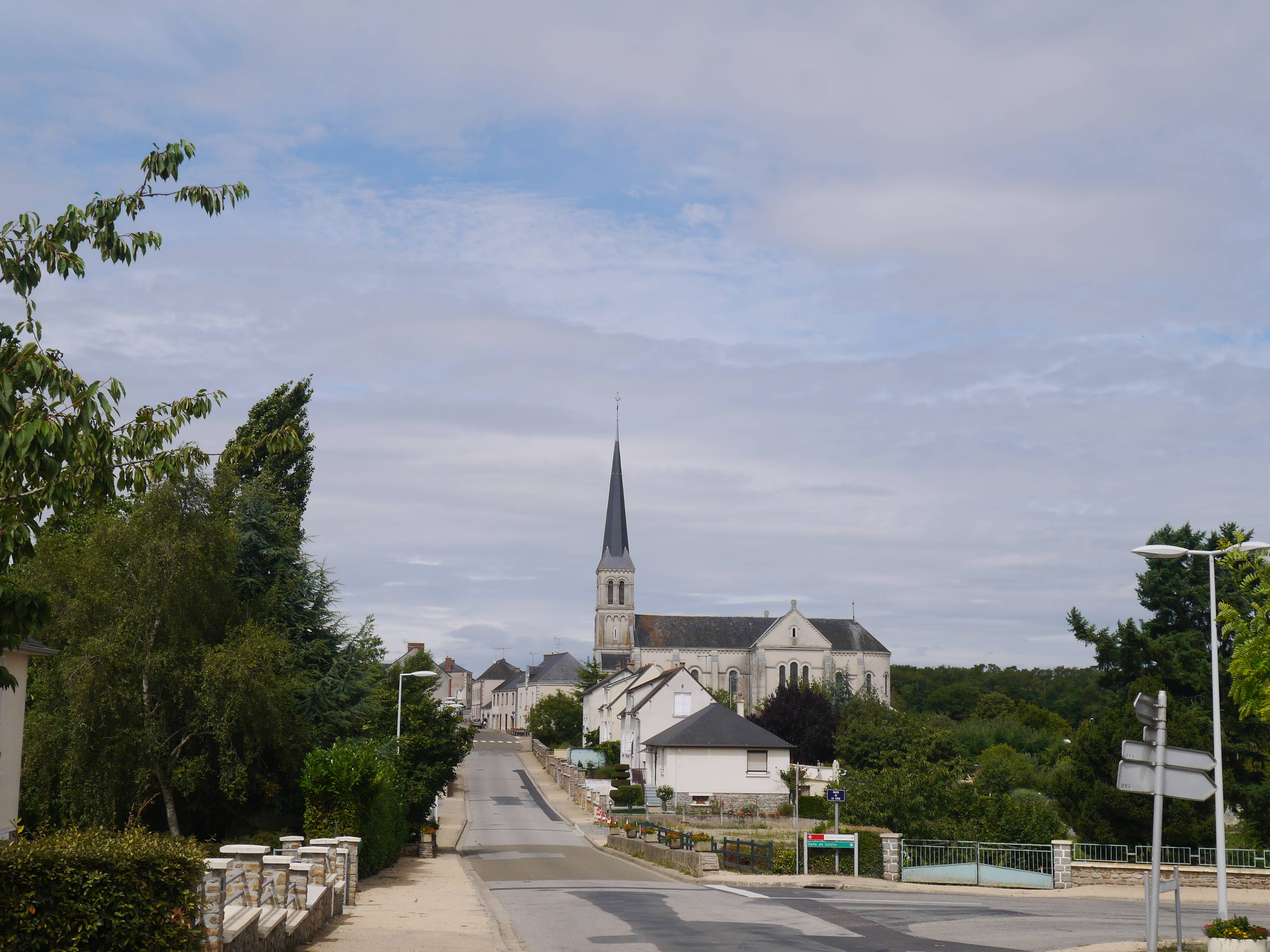Photo de Kirche Saint-Saturnin-du-Limet