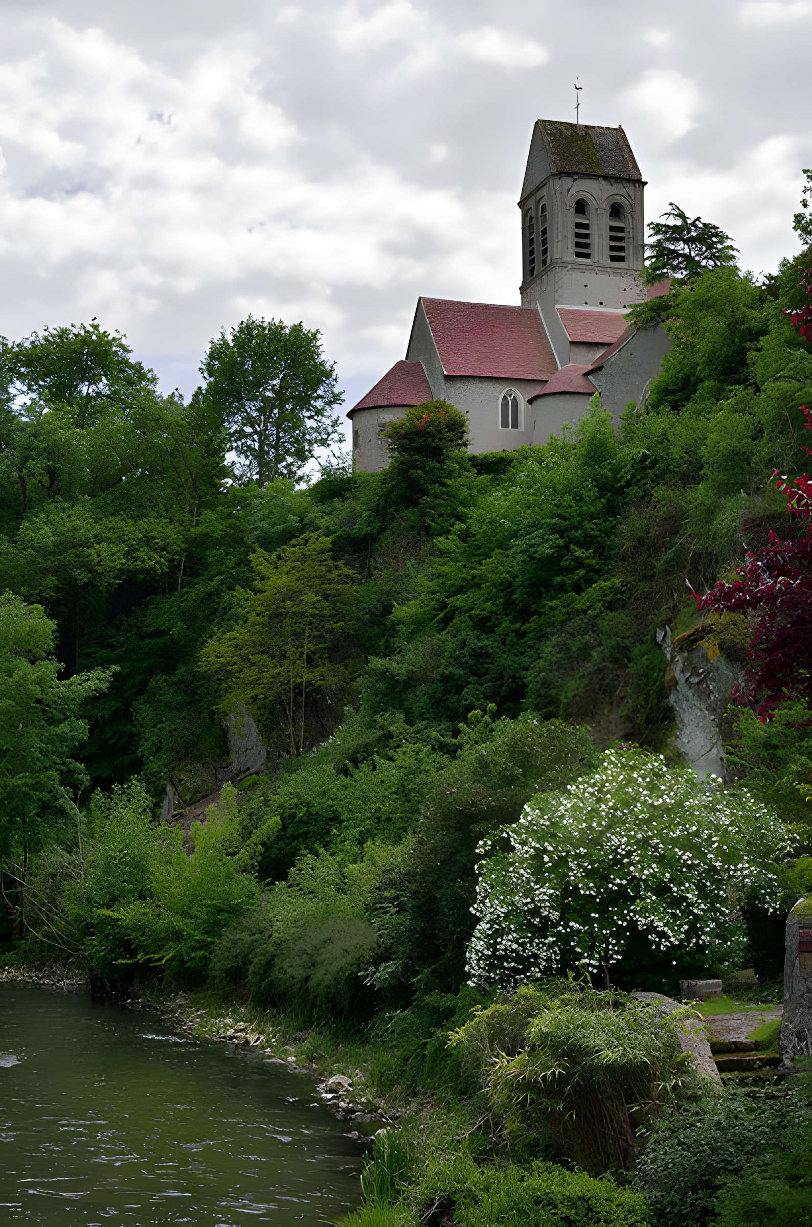 Église Saint-Céneri de Saint-Céneri-le-Gérei