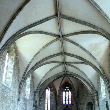 Église Saint-Césaire de Maurs