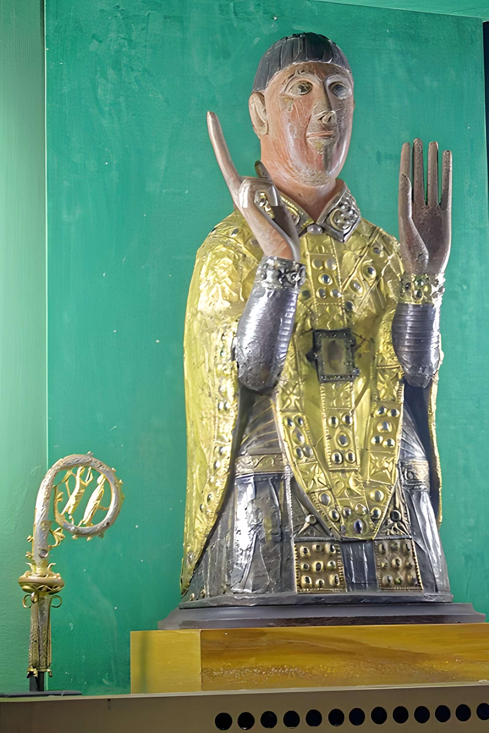 Église Saint-Césaire de Maurs